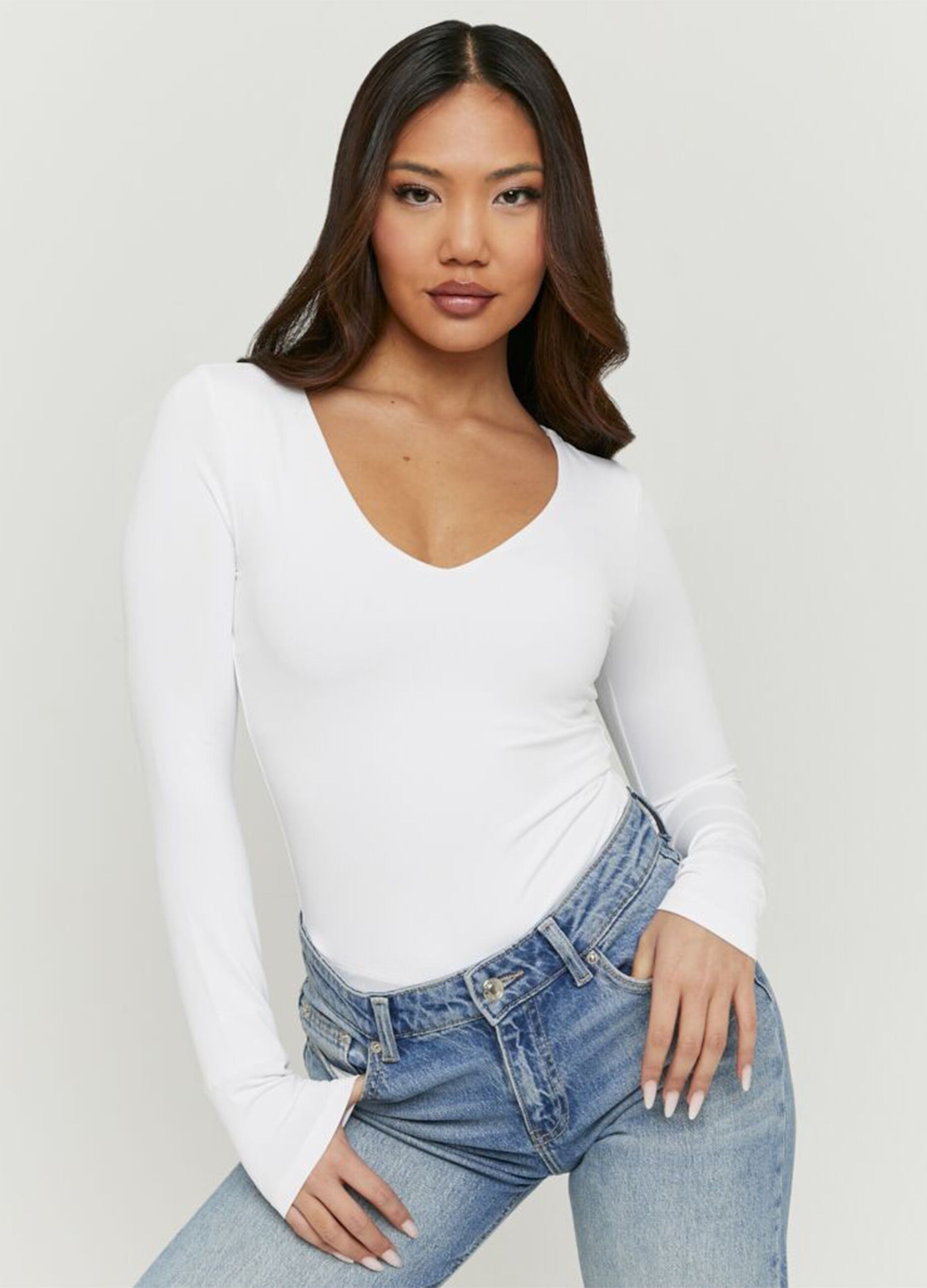 White long-sleeved deep V-neck T-shirt in pure cotton, regular fit