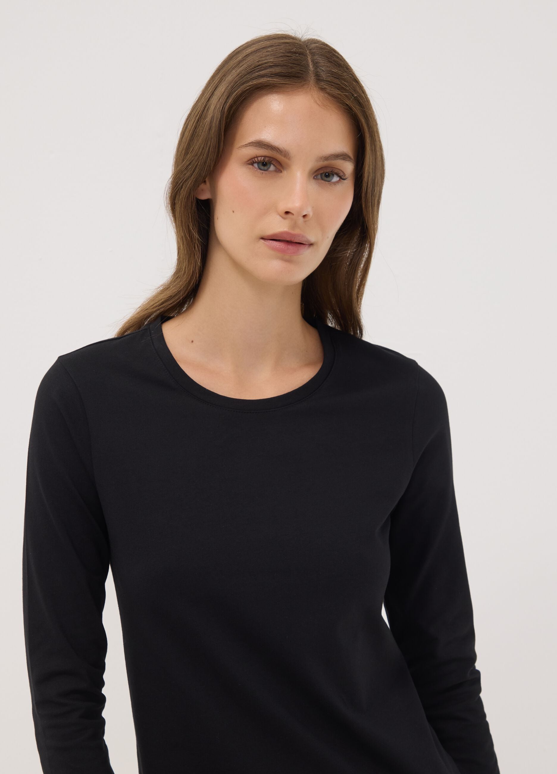 Black stretch organic cotton crew-neck top