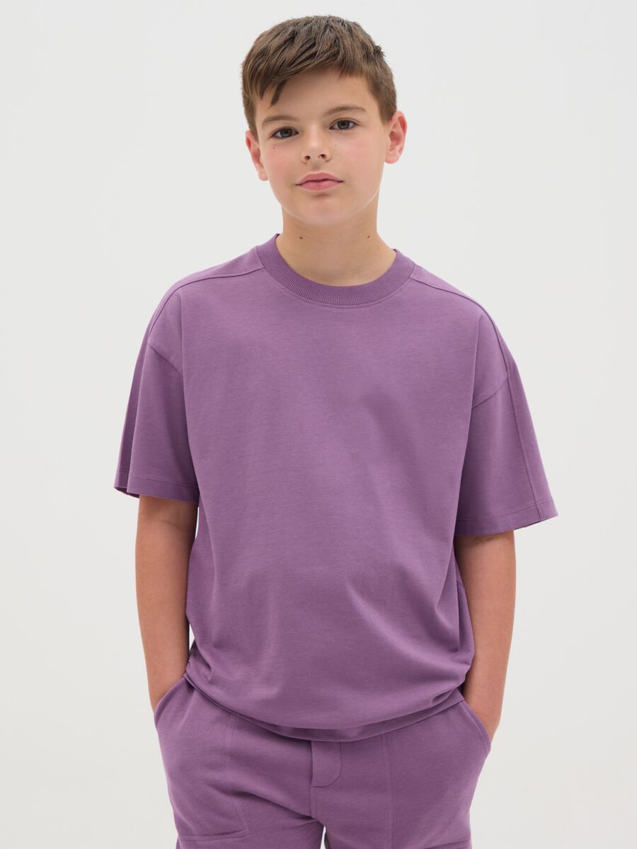 T-shirt da ragazzo in puro cotone viola regular fit con scollo rotondo_0