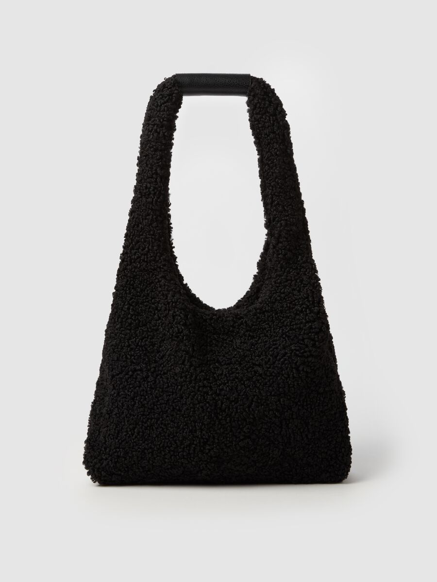 Hobo bag in sherpa_1