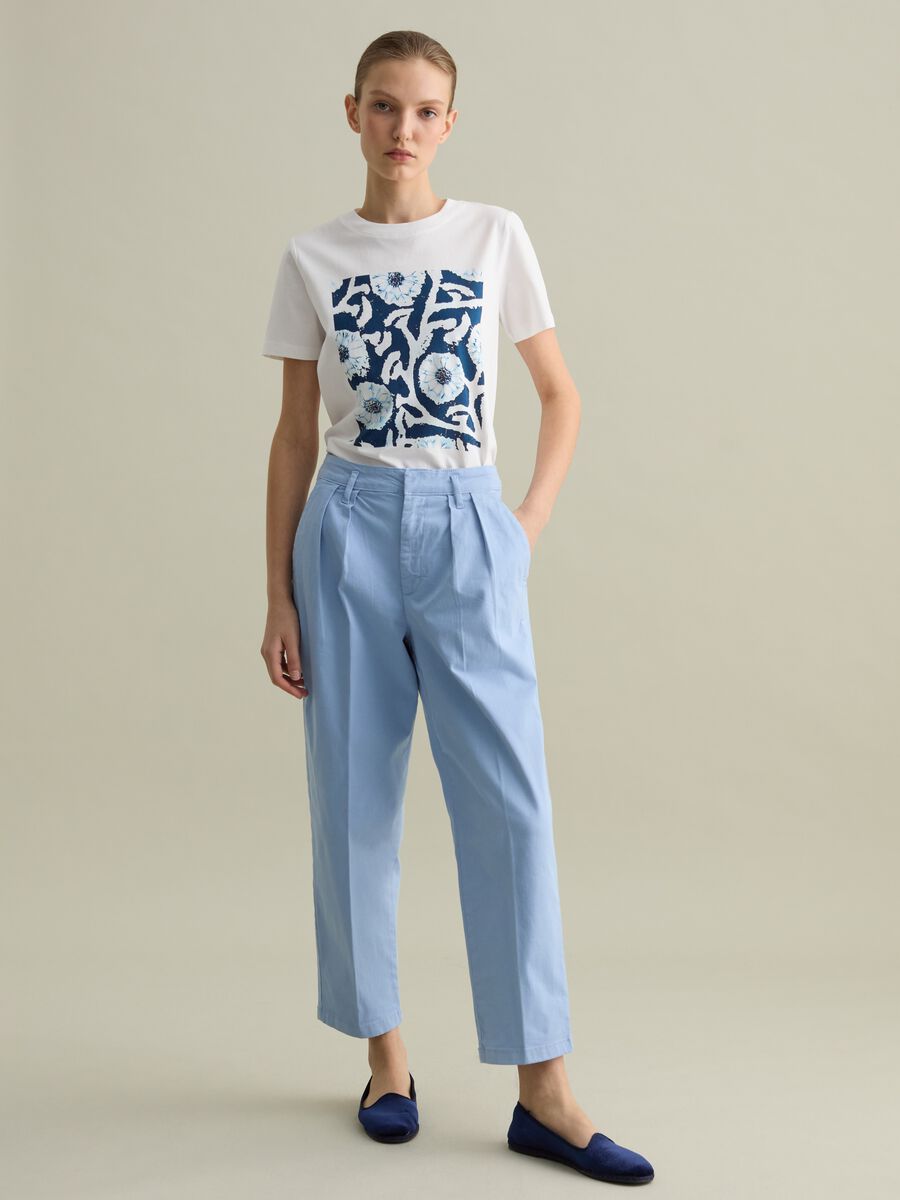 White T-shirt with short sleeves and print_1