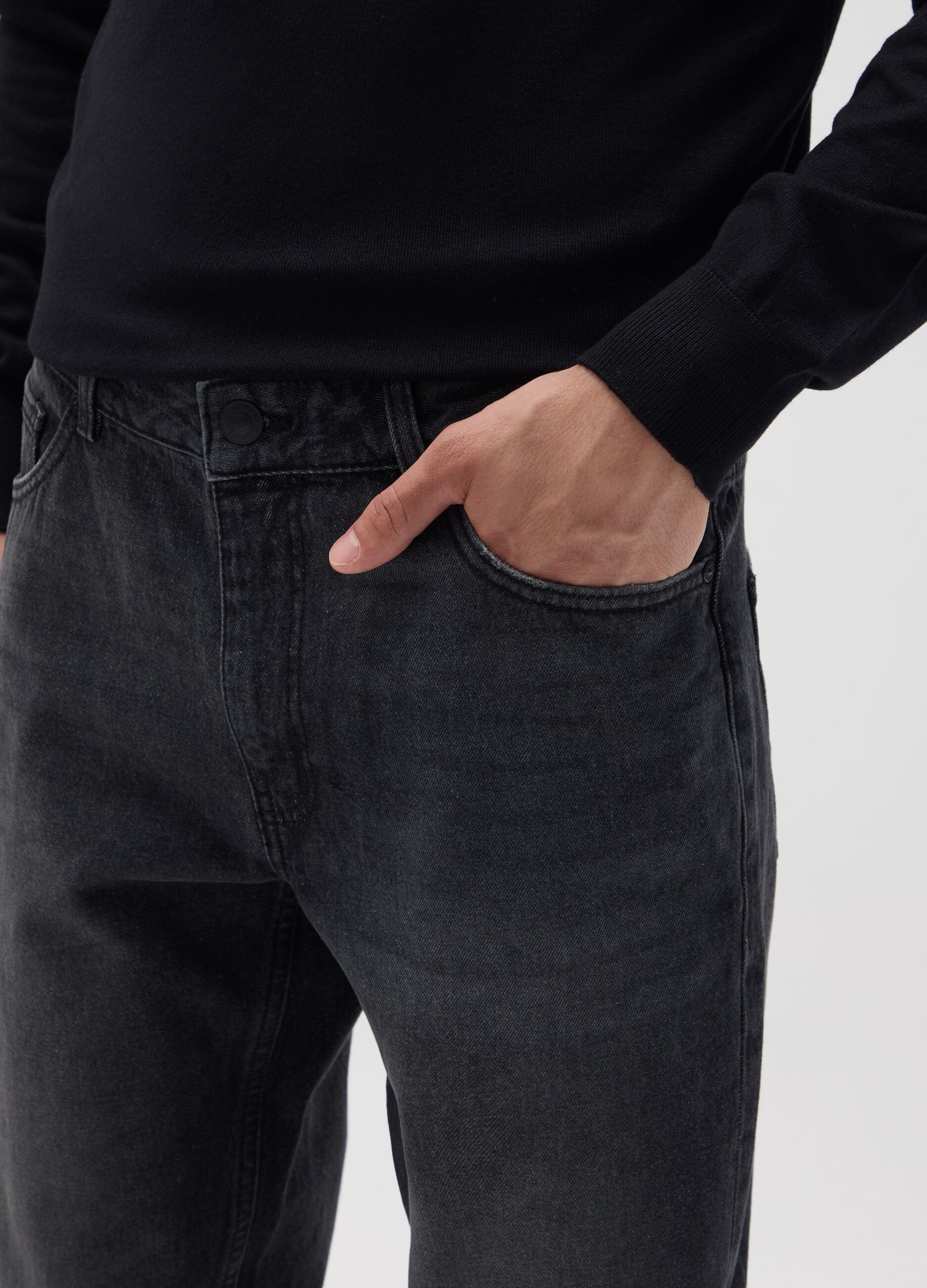 Relaxed fit black pure cotton jeans