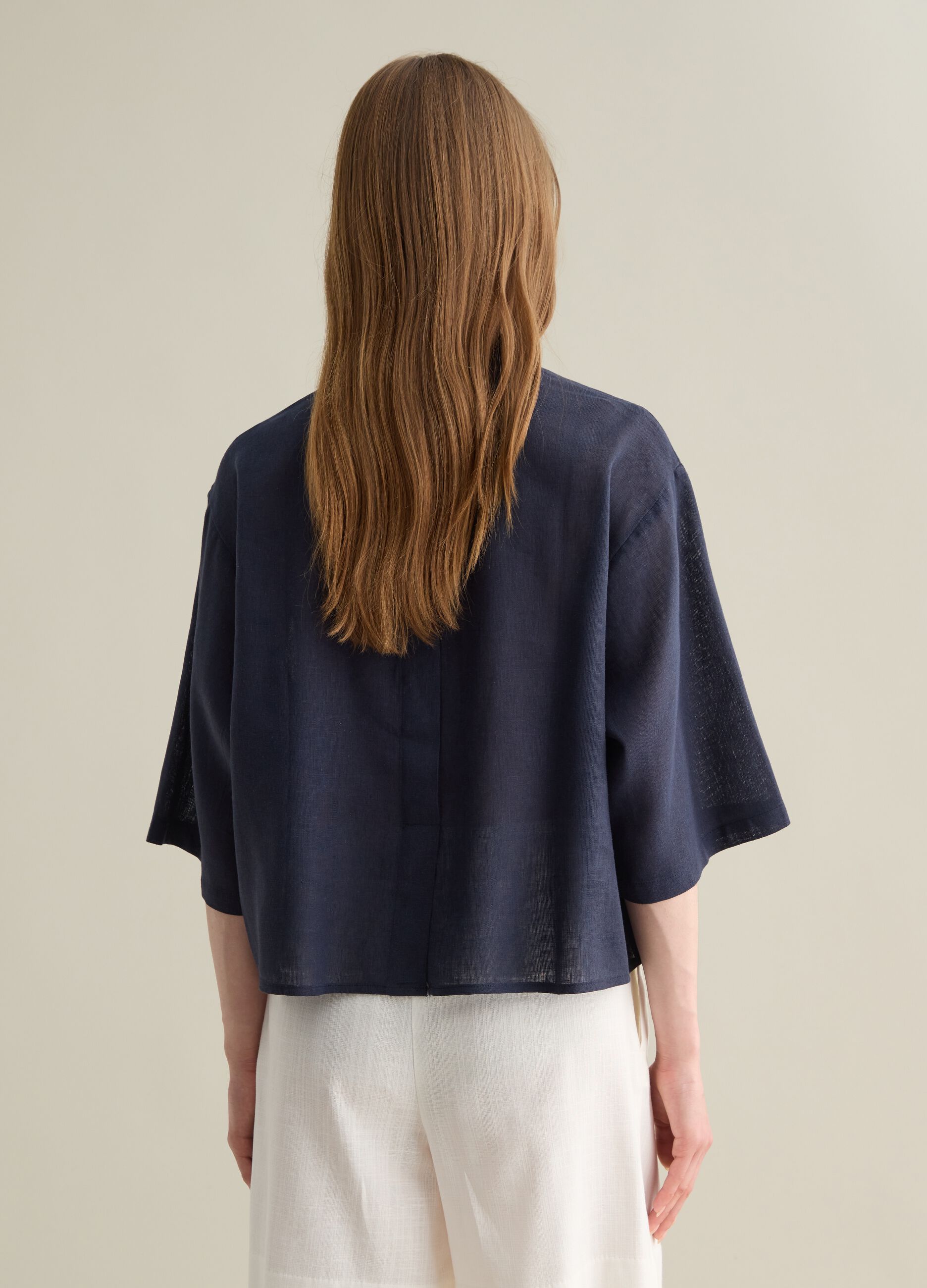 Women's oversize shirt in dark blue linen blend