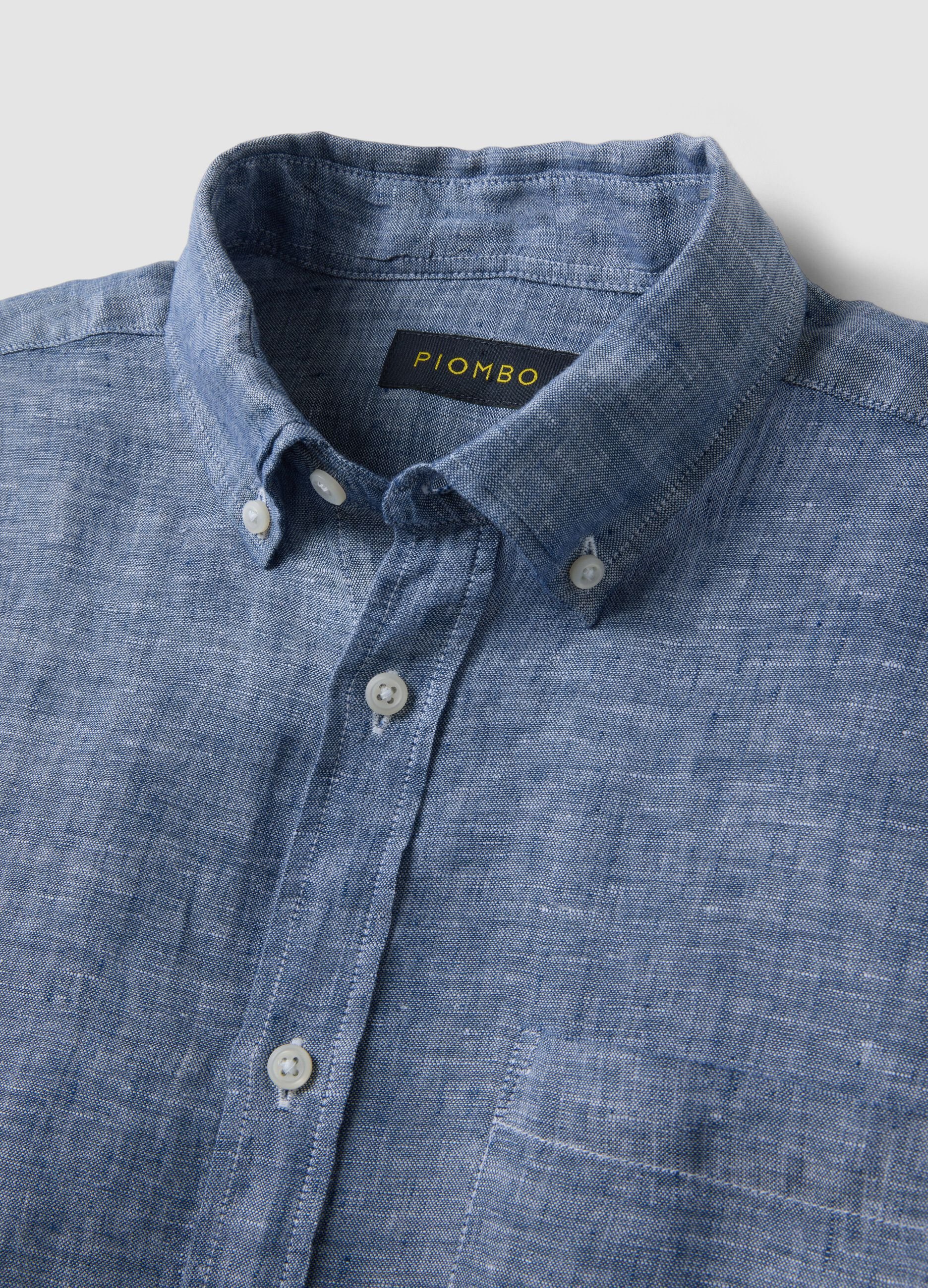 Light blue pure linen shirt with button-down collar, regular fit