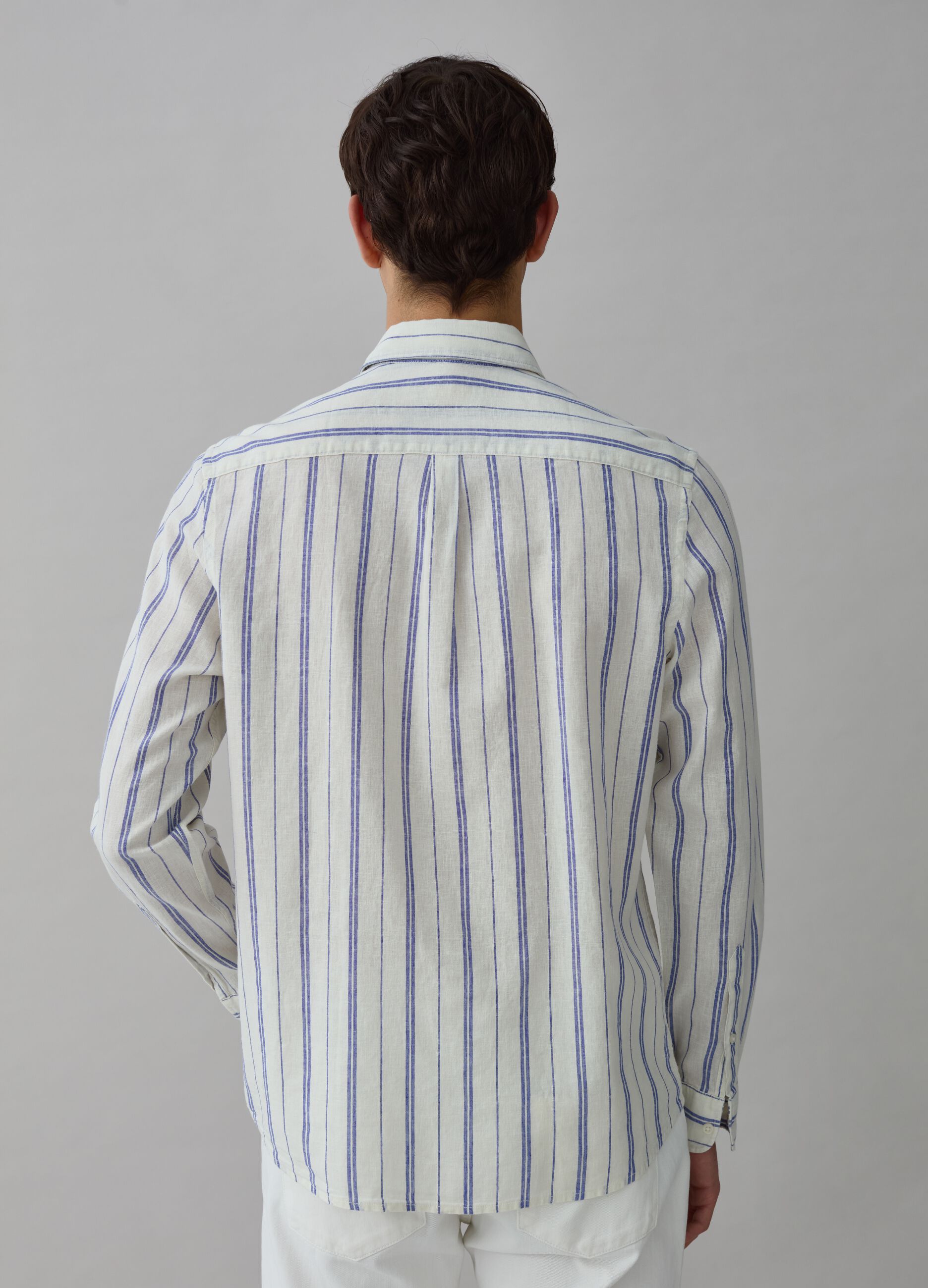 Camicia regular fit in lino e cotone a righe