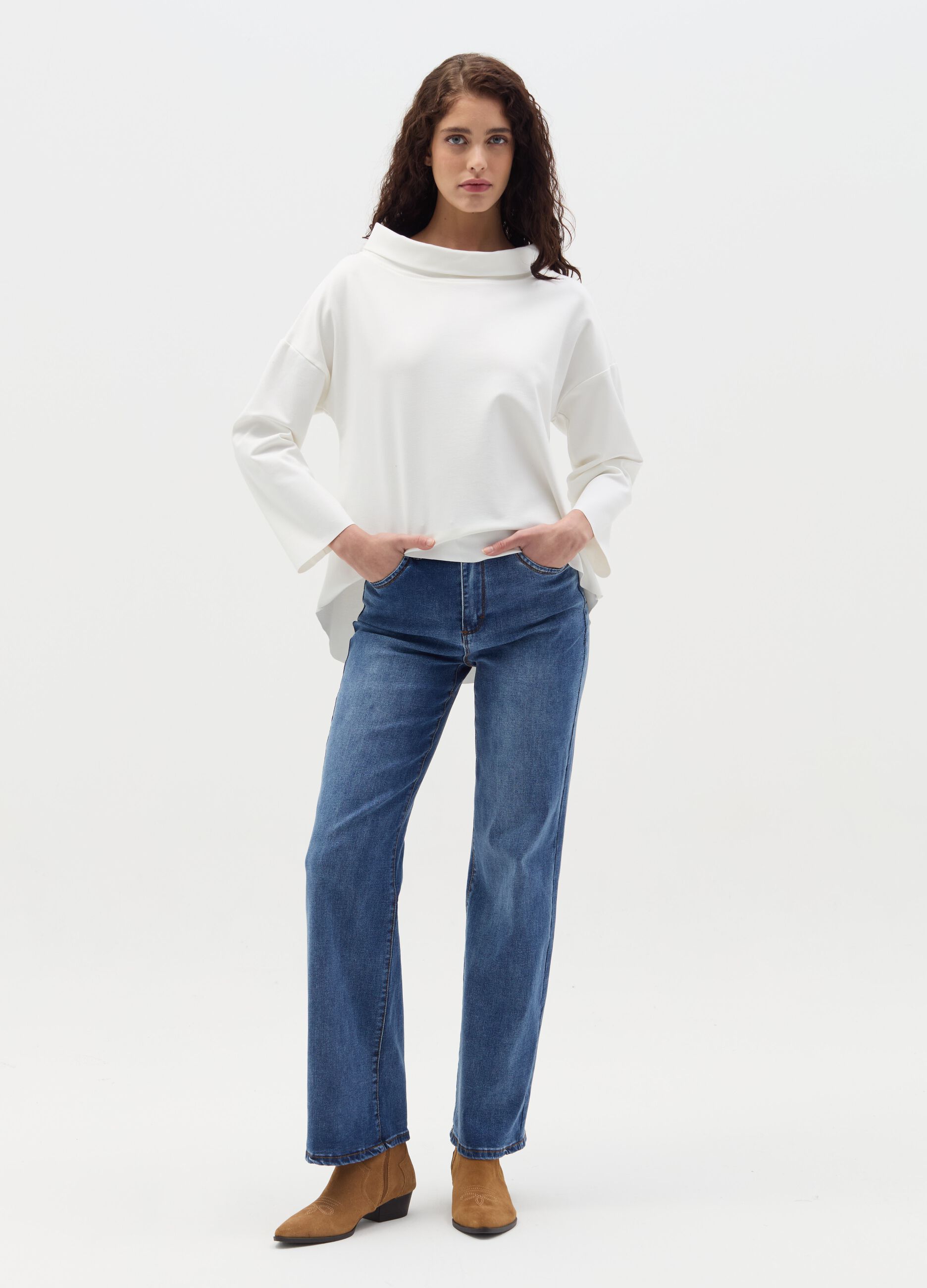 Straight-fit stretch jeans