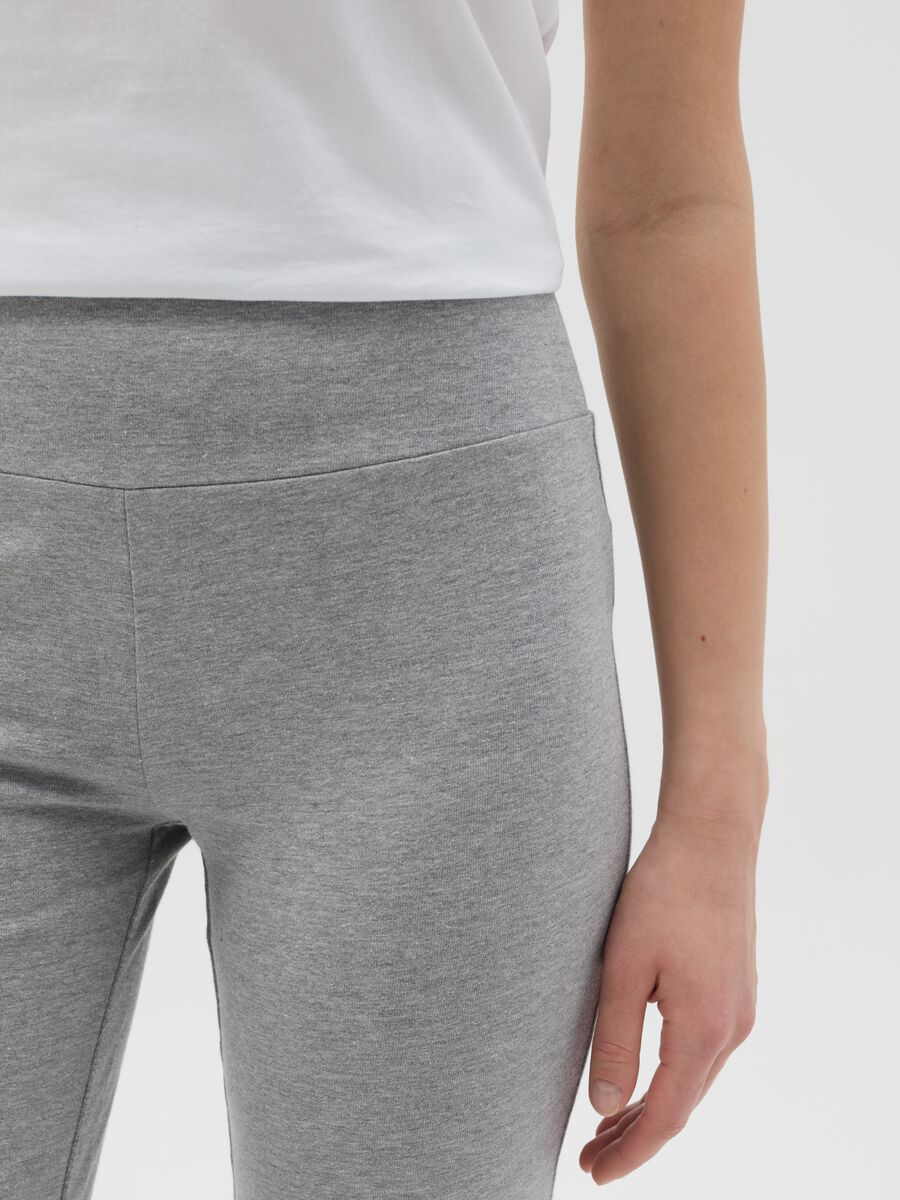 Essential flare-fit stretch cotton leggings_2
