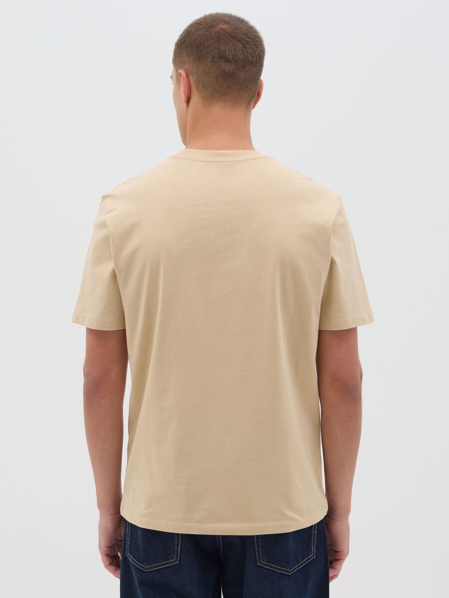 Beige T-shirt with vintage print_2