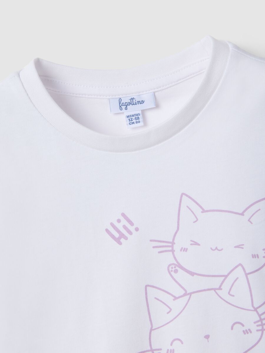 Girls' white cotton t-shirt with cat print, regular fit_2