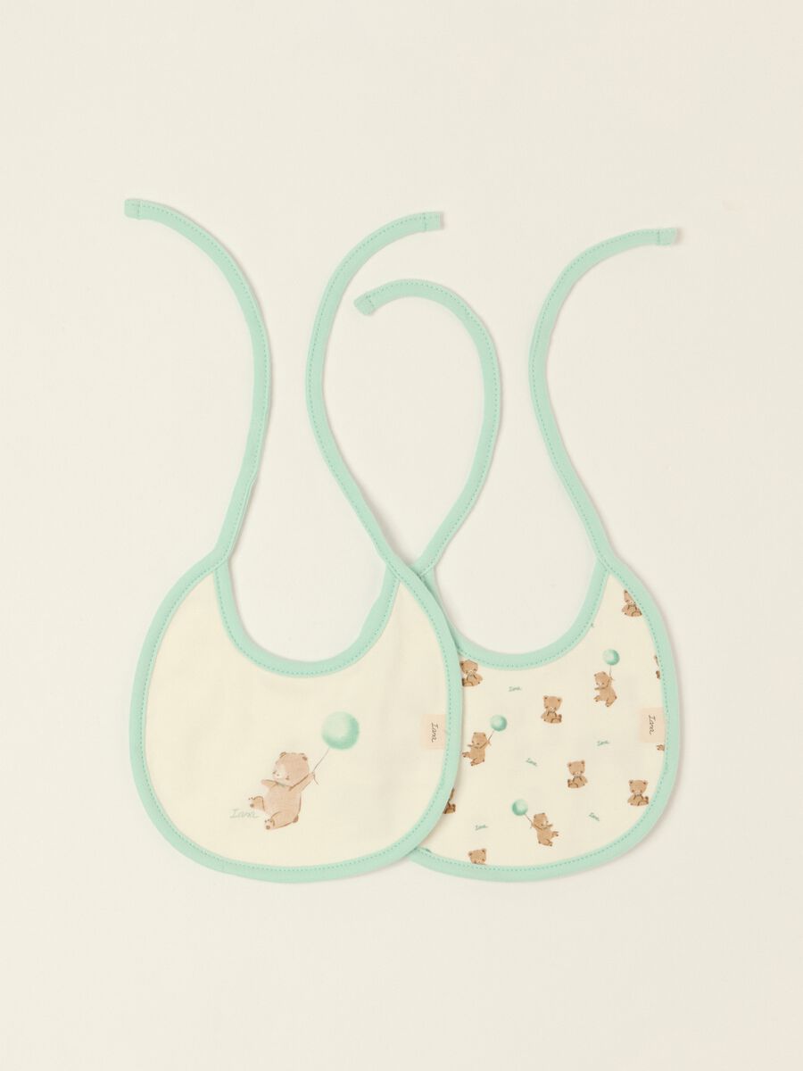 Two-pack of multicolour baby bibs with teddy bears in pure cotton_0
