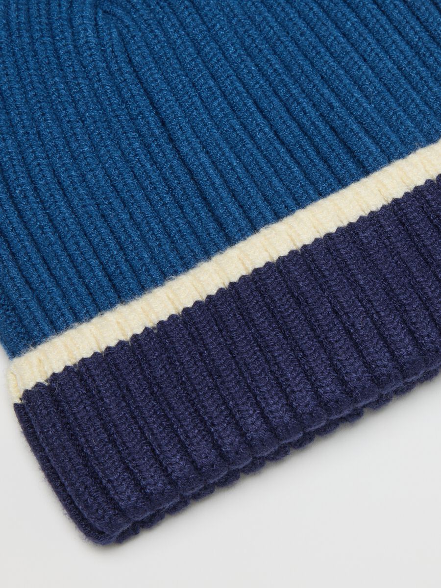 Striped Blue Hat and Scarf Set for Children_2