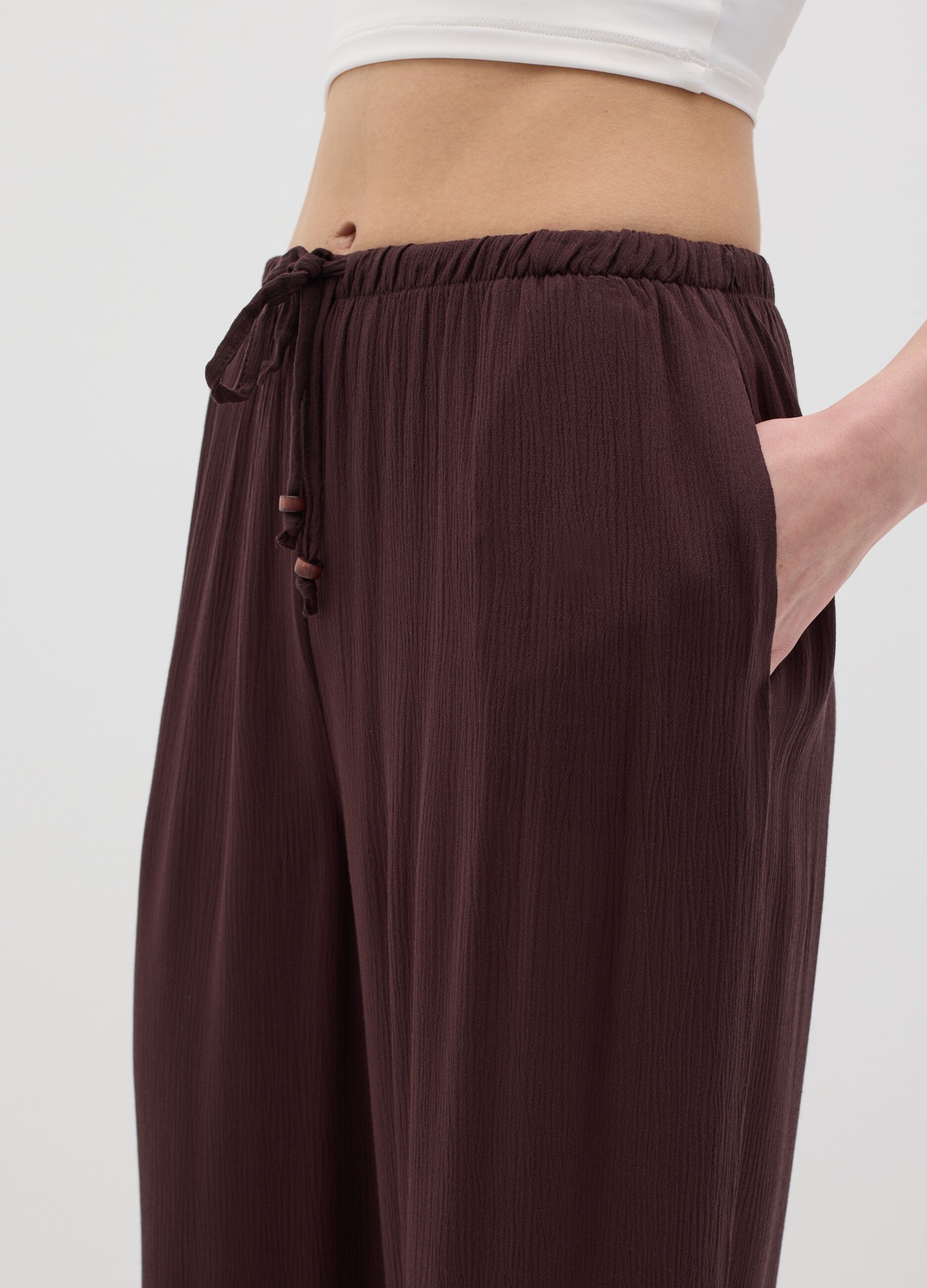 Women's brown relaxed-fit trousers in 100% viscose
