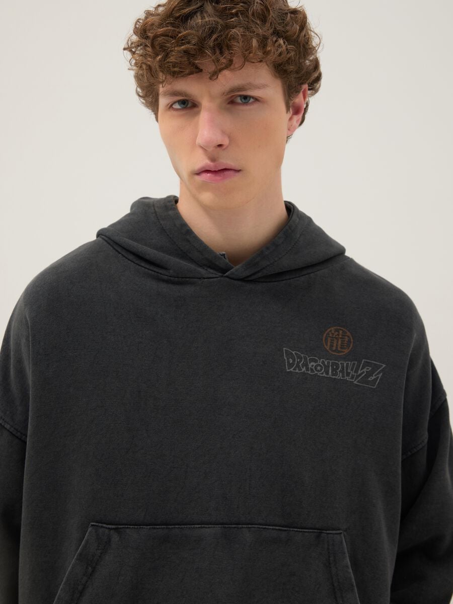 Felpa grigia in misto cotone oversize fit con stampa Dragonball_3