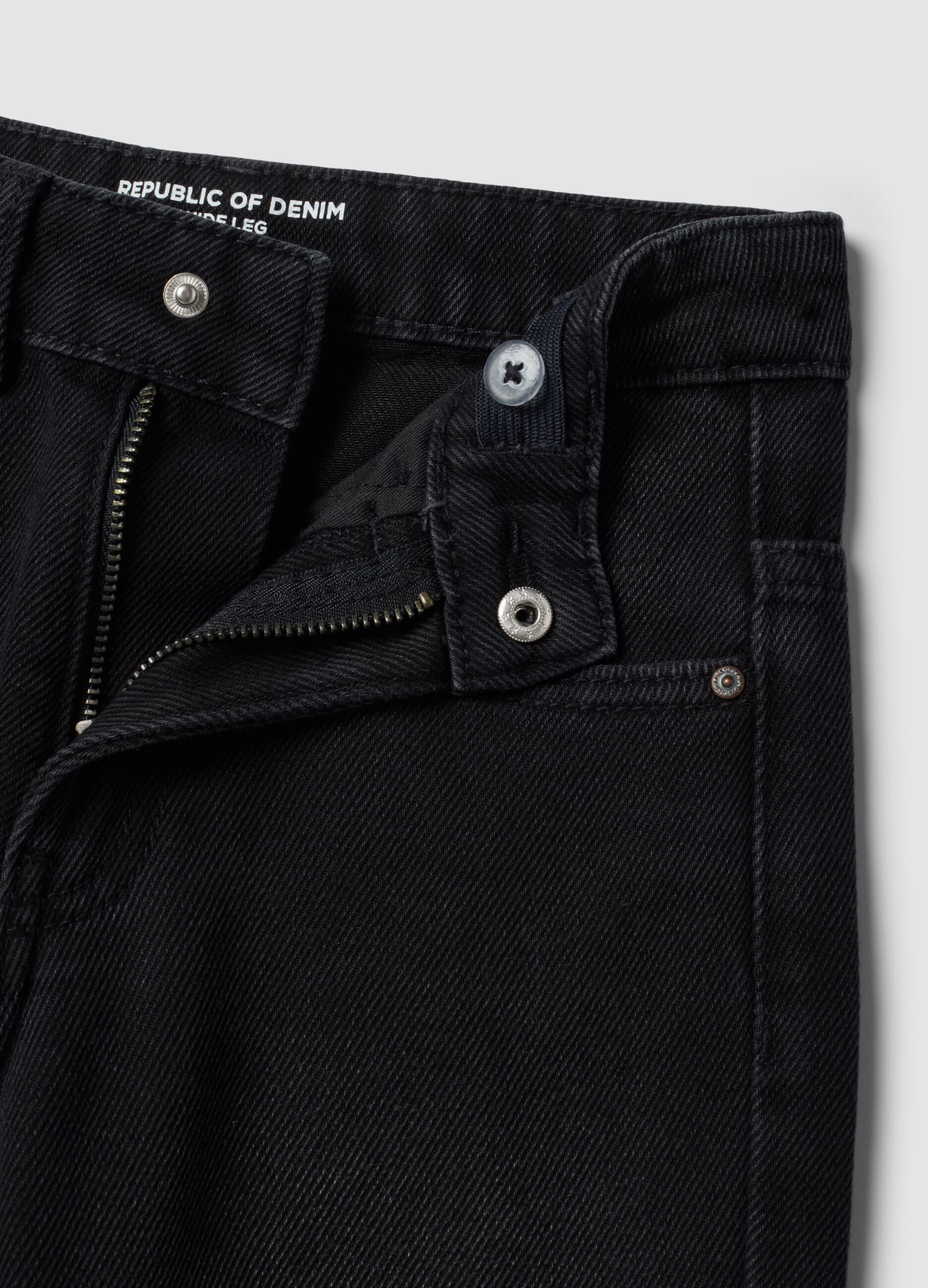 Jeans neri wide leg in misto cotone e viscosa per bambino