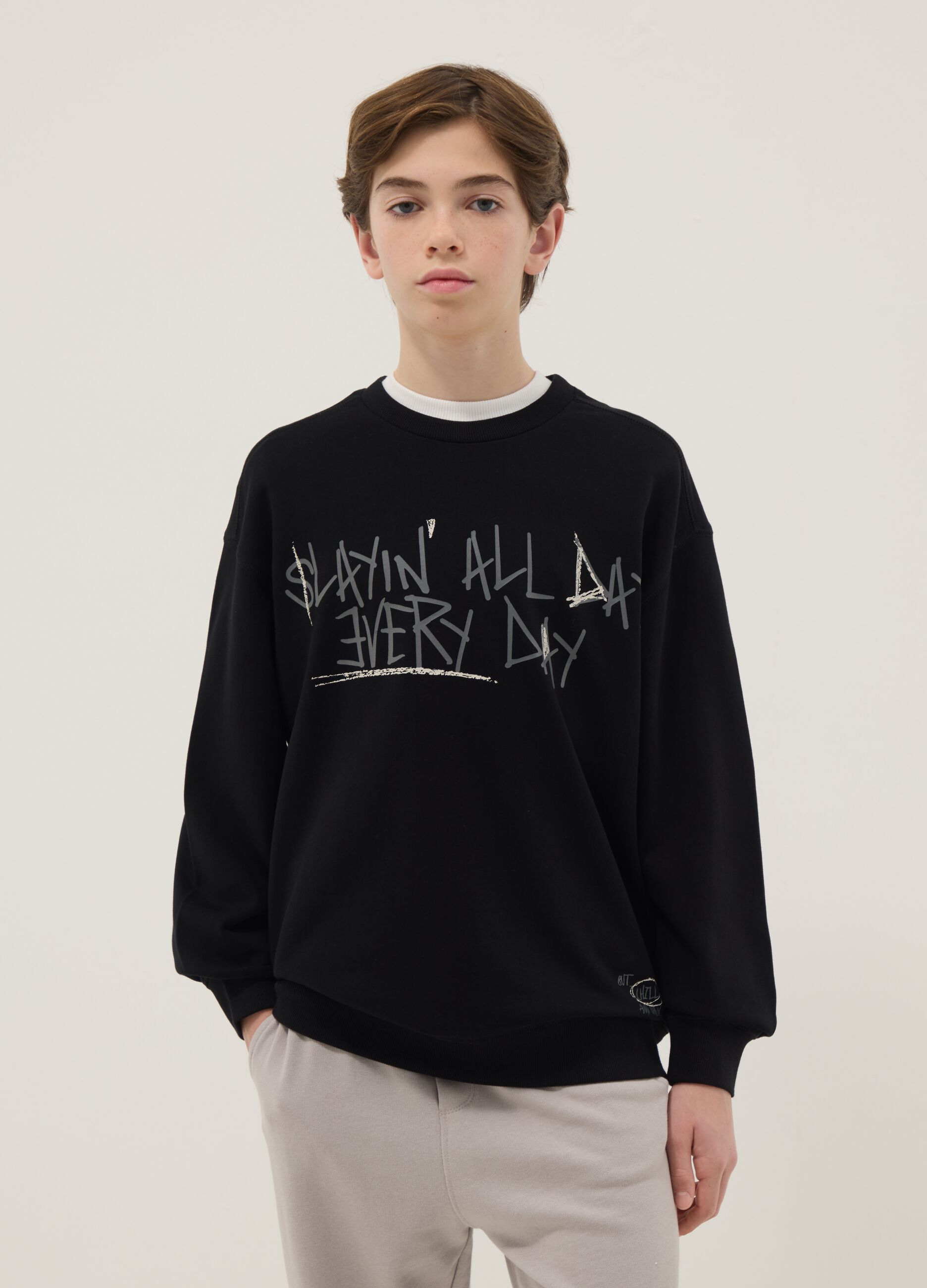 Boys' black pure cotton oversized sweatshirt with lettering