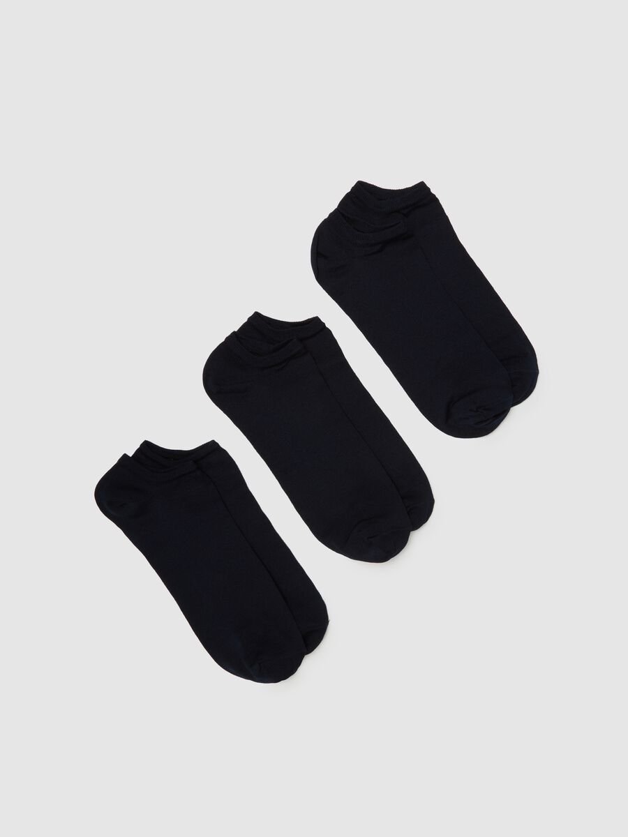 Tripack of blue elasticated cotton blend sports socks_0
