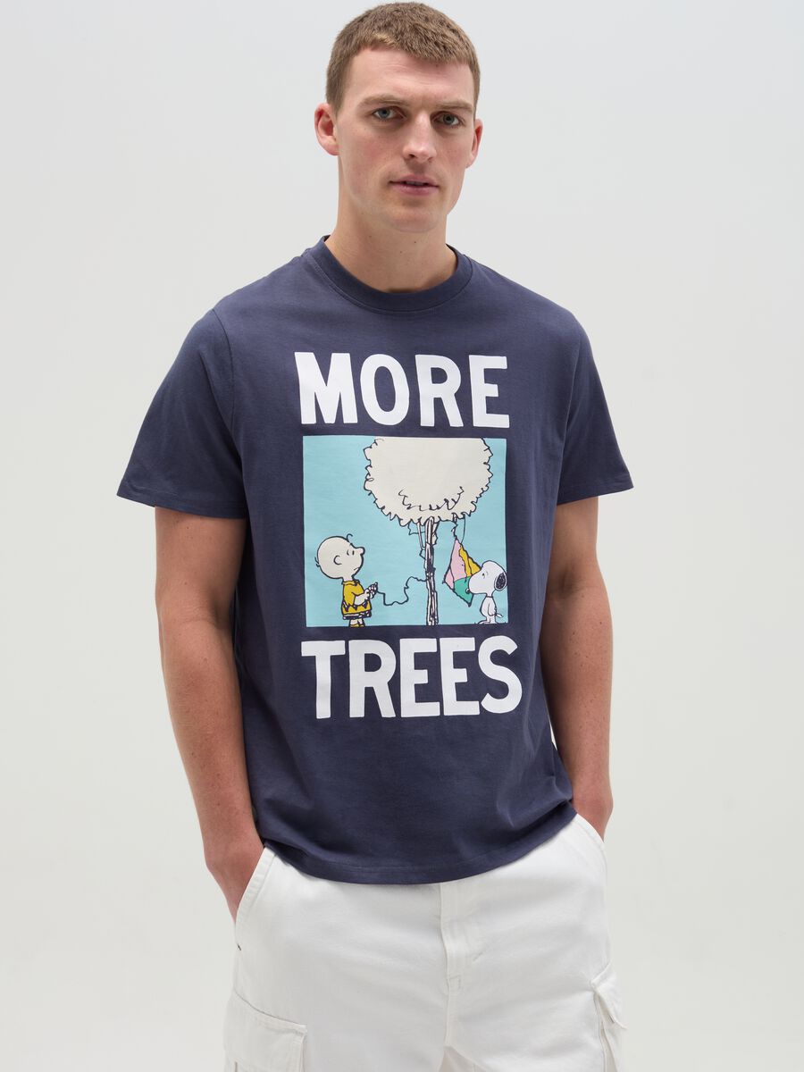T-shirt con stampa Snoopy e Charlie Brown_0