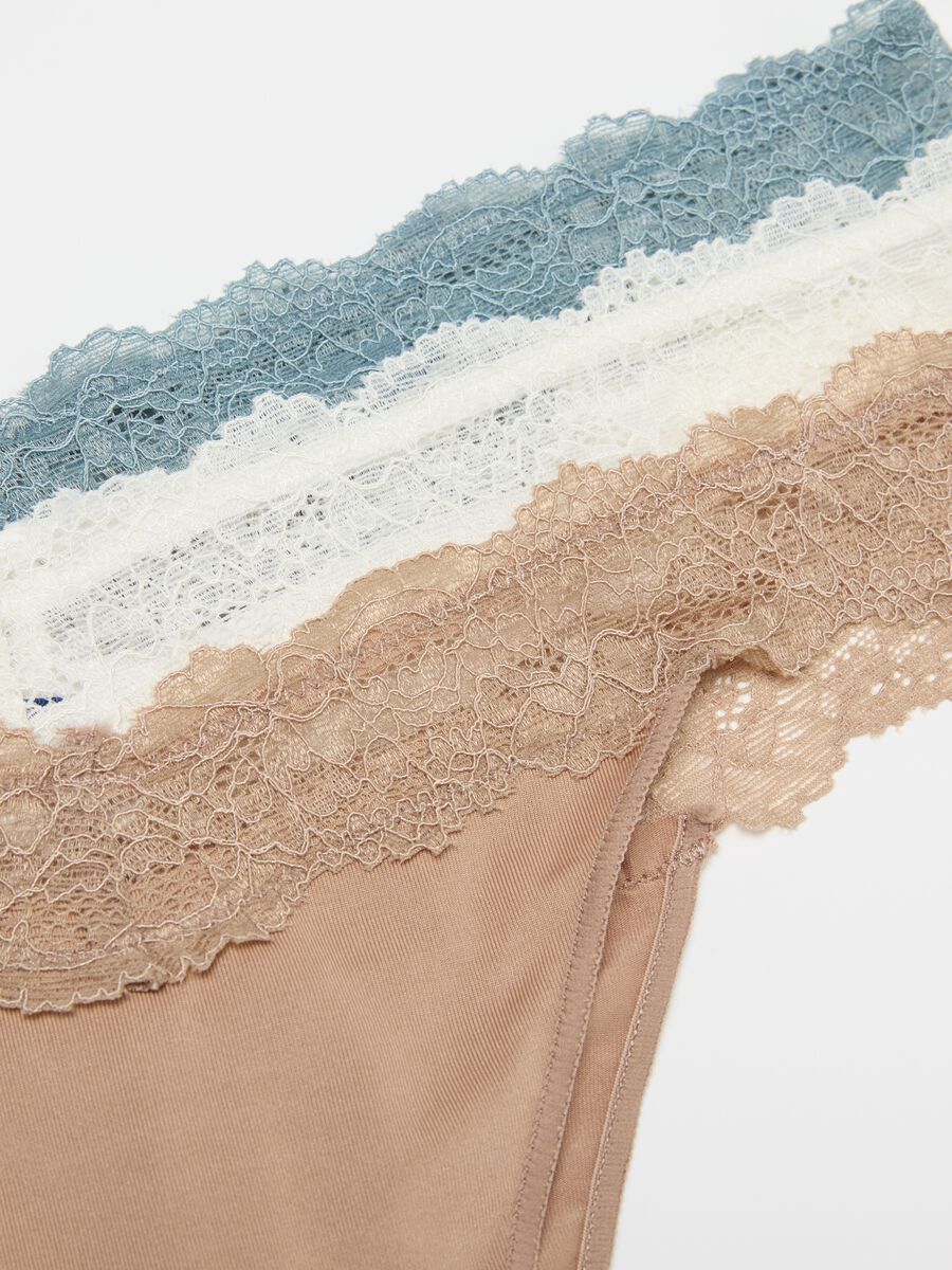 Three-pack Brazilian-cut briefs with lace_5
