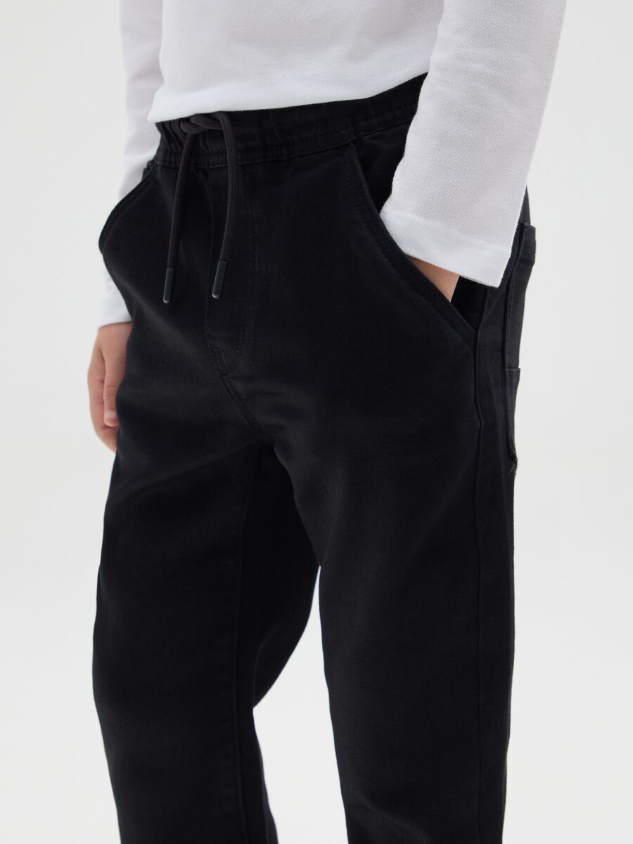 Boys' black elasticated denim joggers regular fit_3