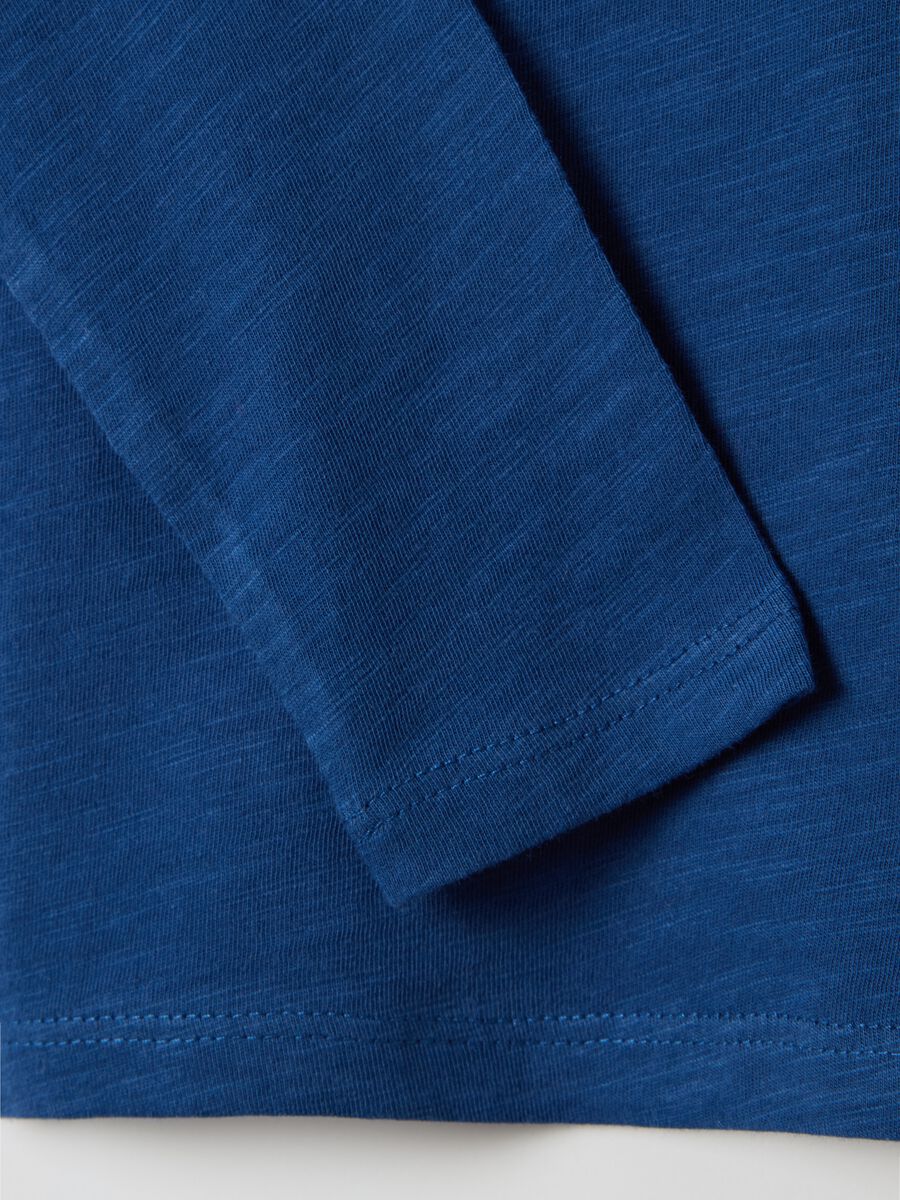 Cotton T-shirt with pocket and long sleeves_3