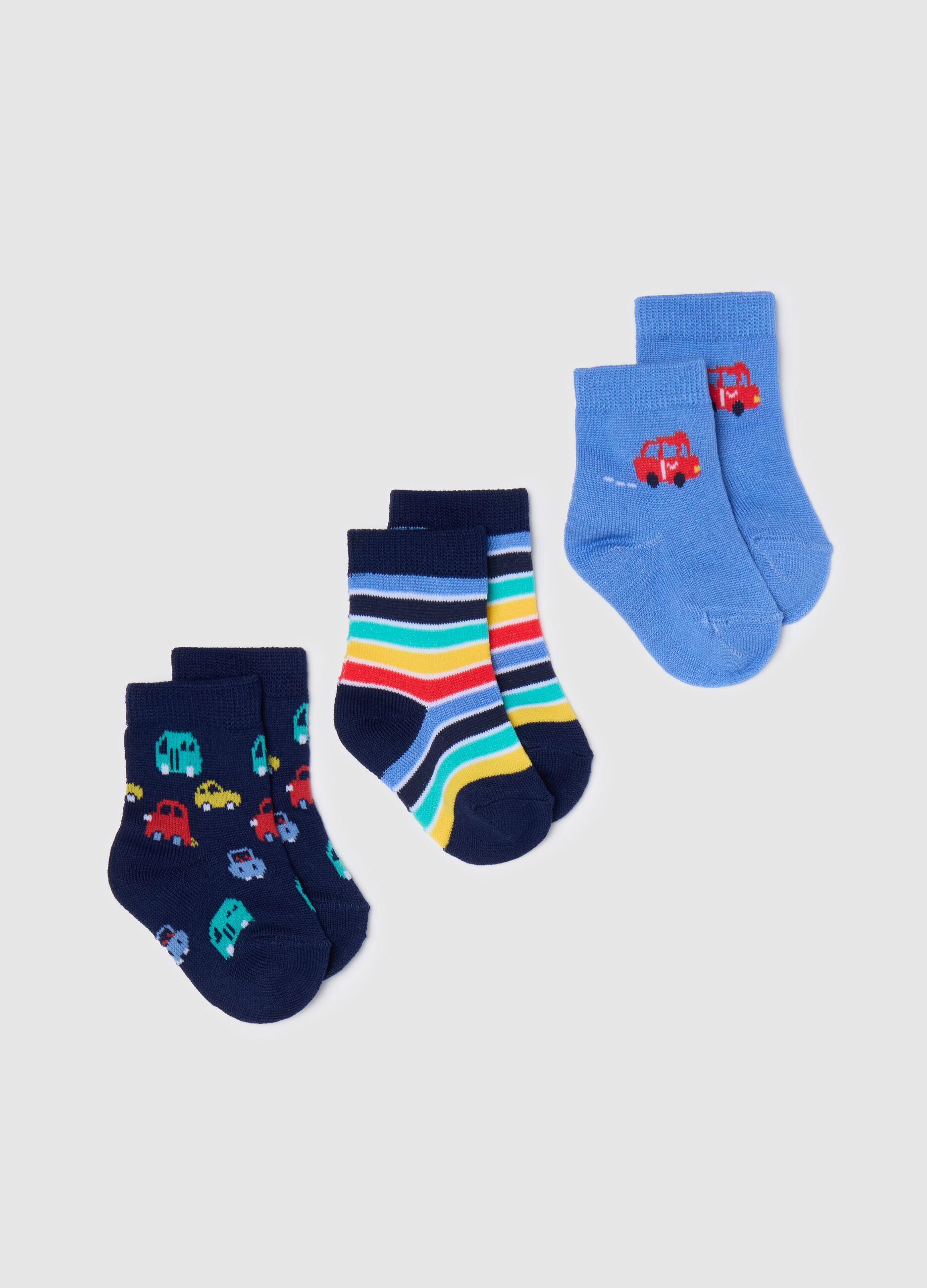 Three-pair pack short socks with striped and cars