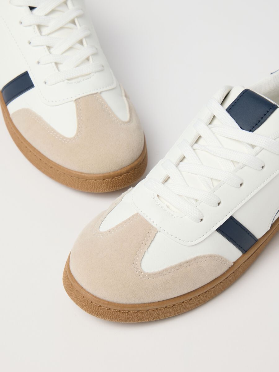 White and blue combination sneakers_2