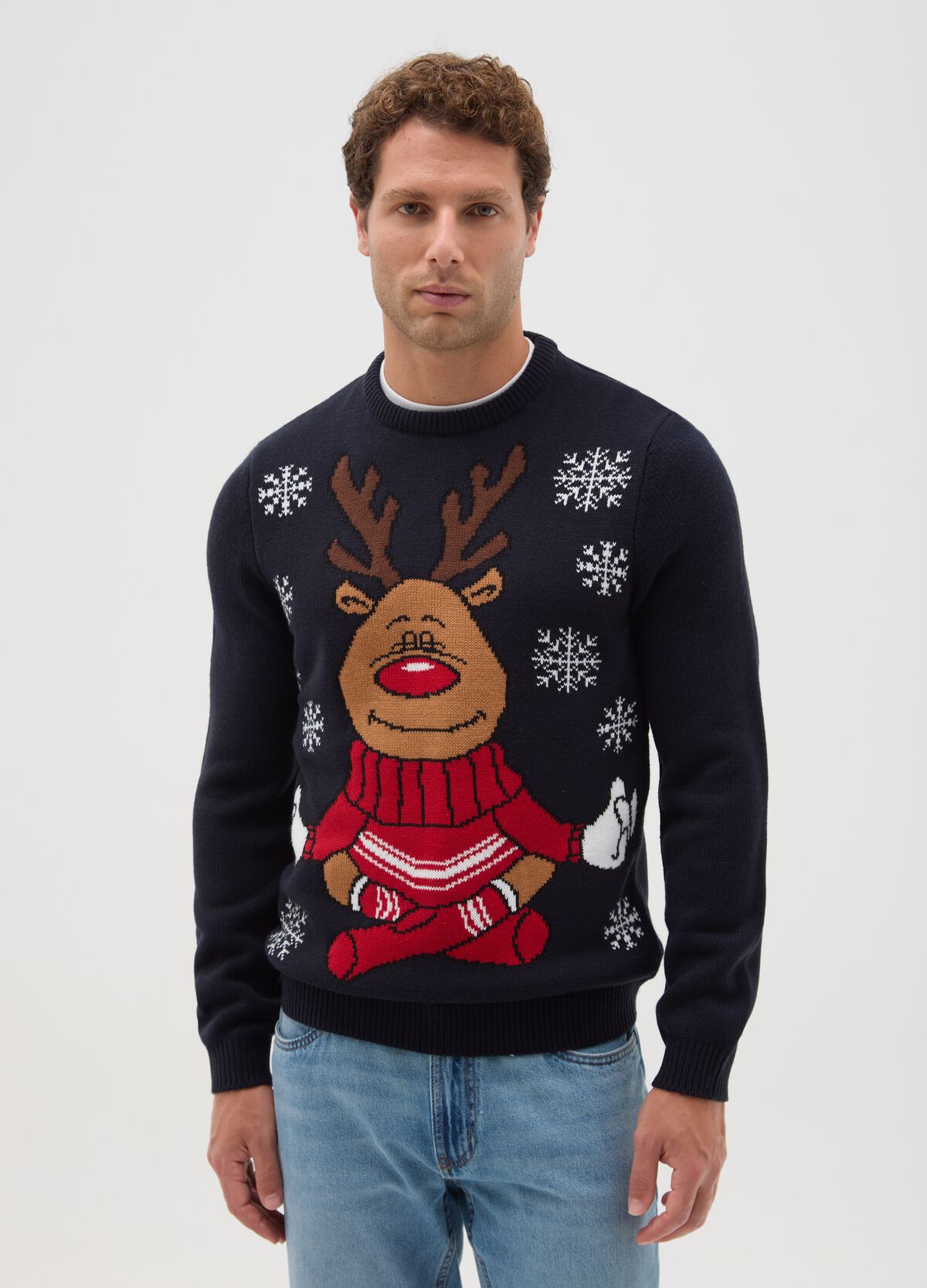 Maglione natalizio blu regular fit con ricamo renna da Uomo OVS