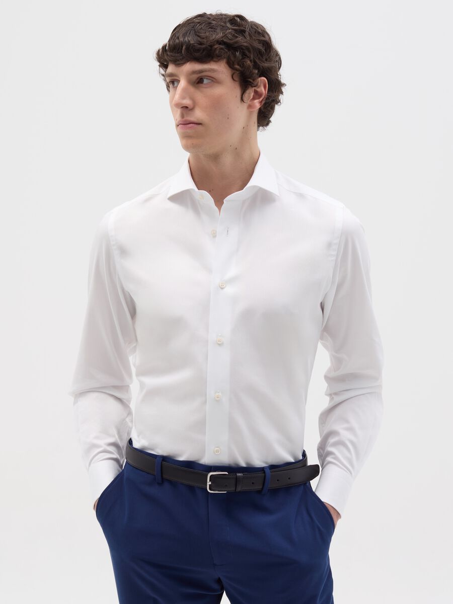 Slim-fit solid colour easy-iron shirt_0
