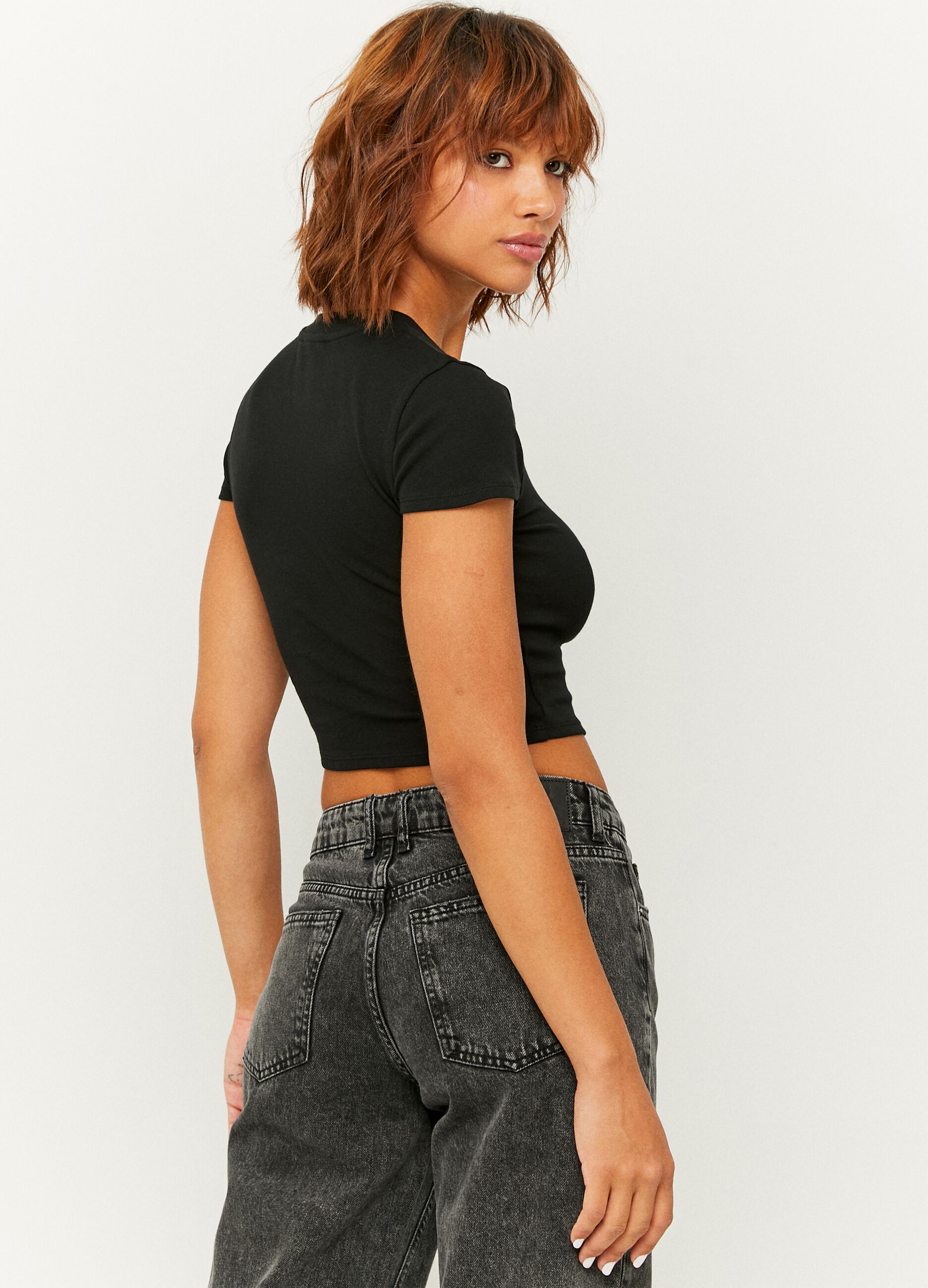T-shirt crop elasticizzata_2
