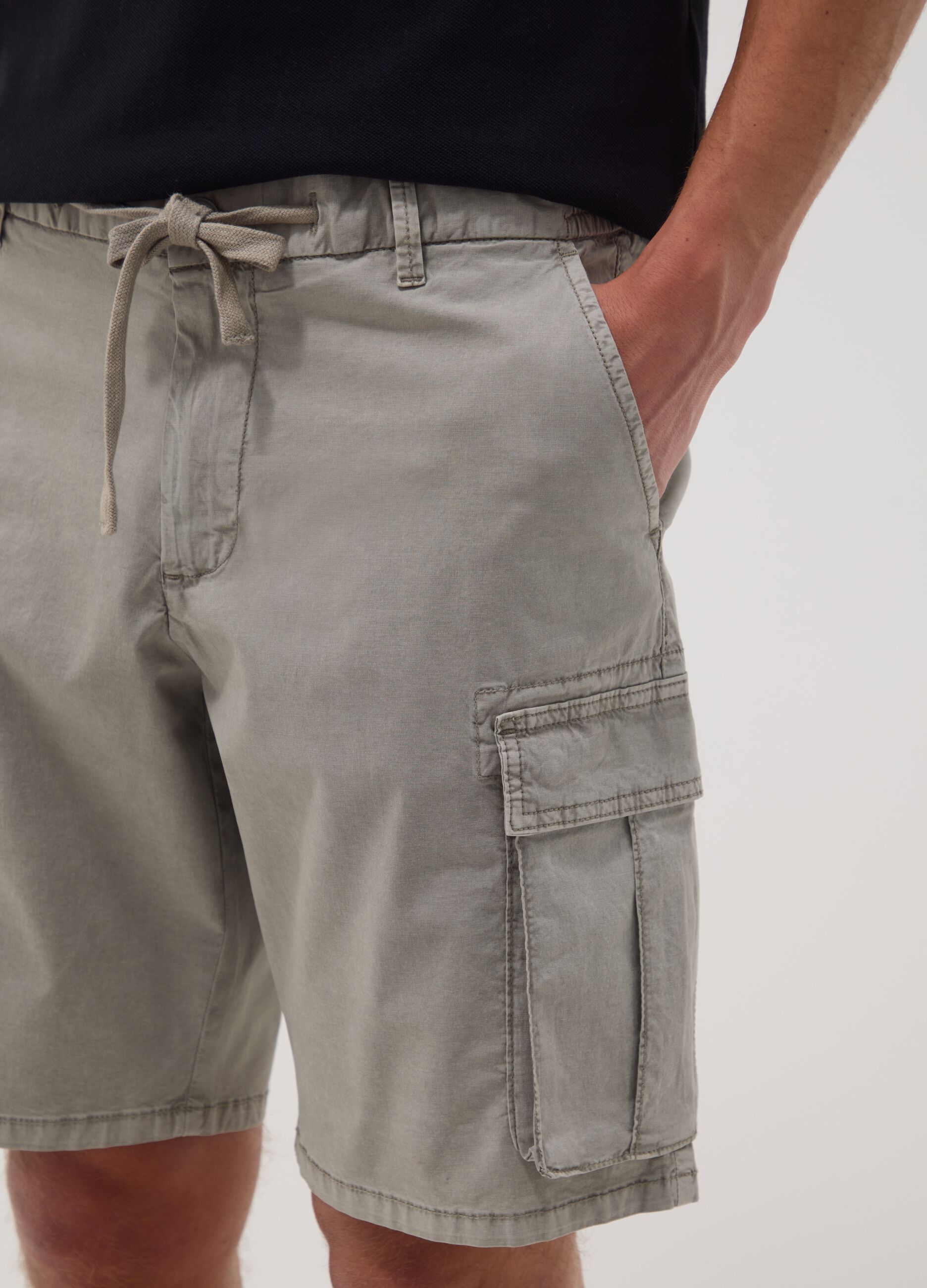 Grey stretch cotton cargo shorts