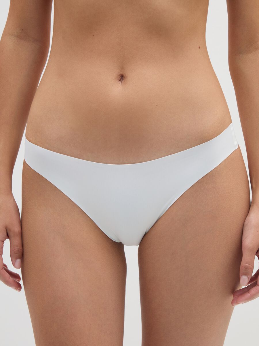 White cotton blend slip with regular fit_1