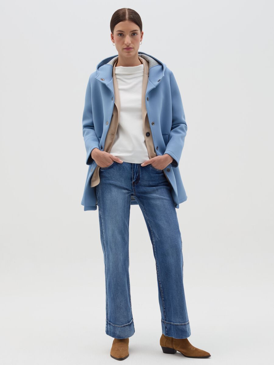 Hooded coat with buttons_3