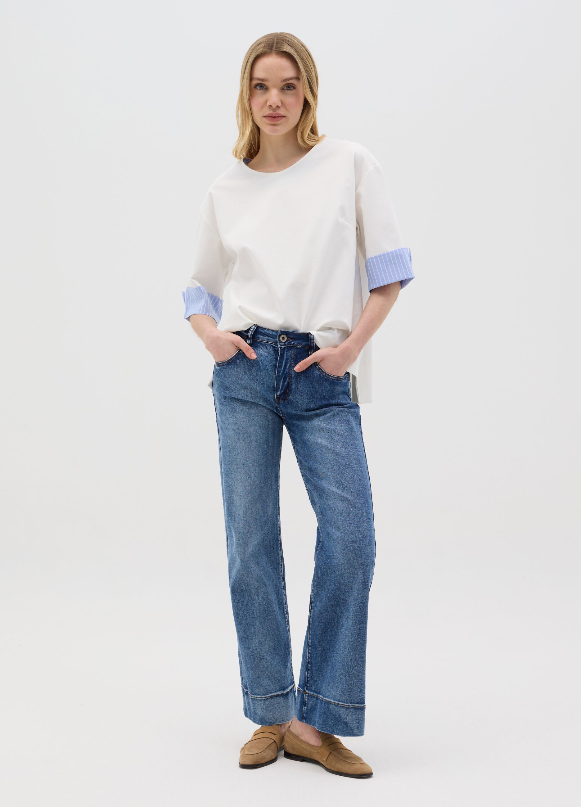 White layered blouse with blue details Hybrid