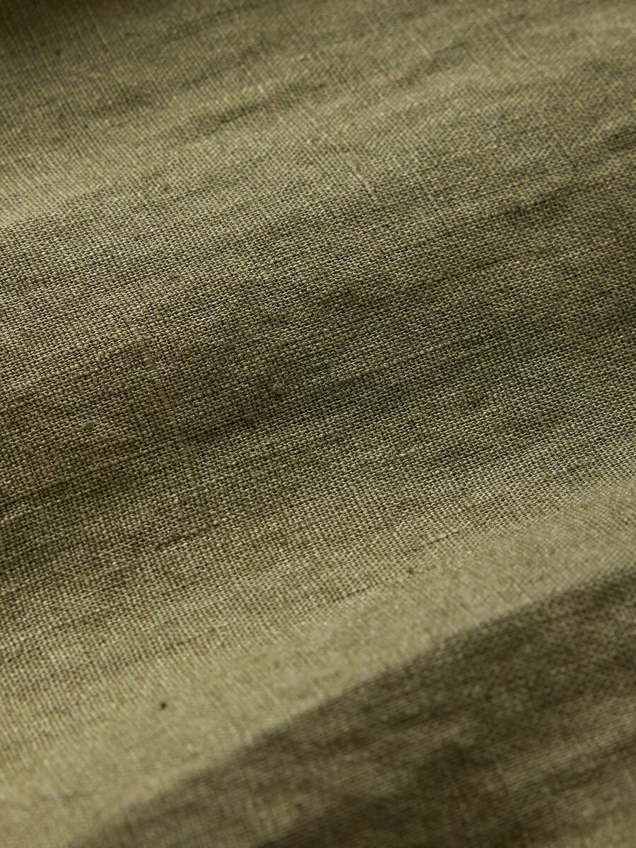 Green shirt with long sleeves in linen_4