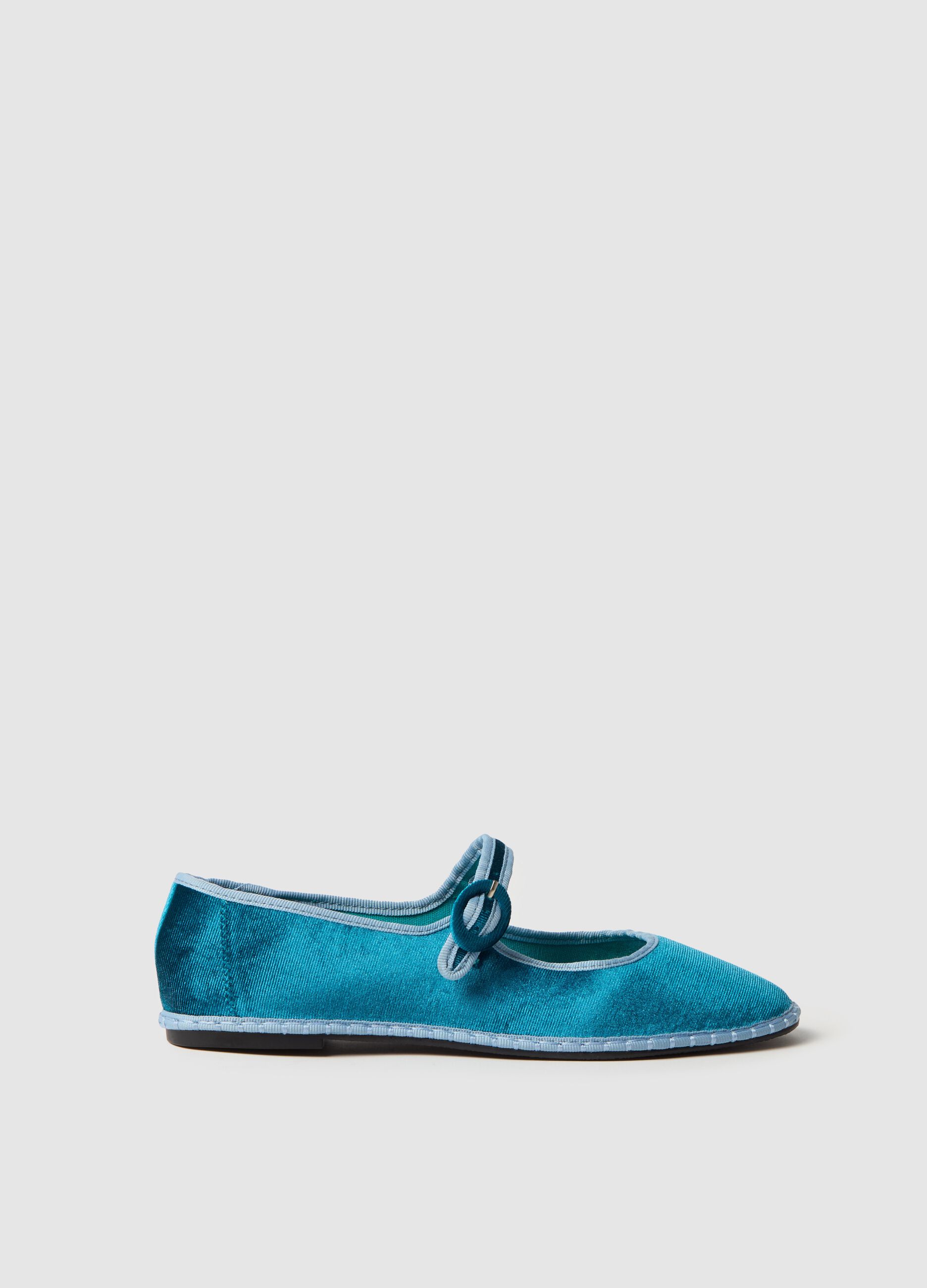 Ballerina flats with strap
