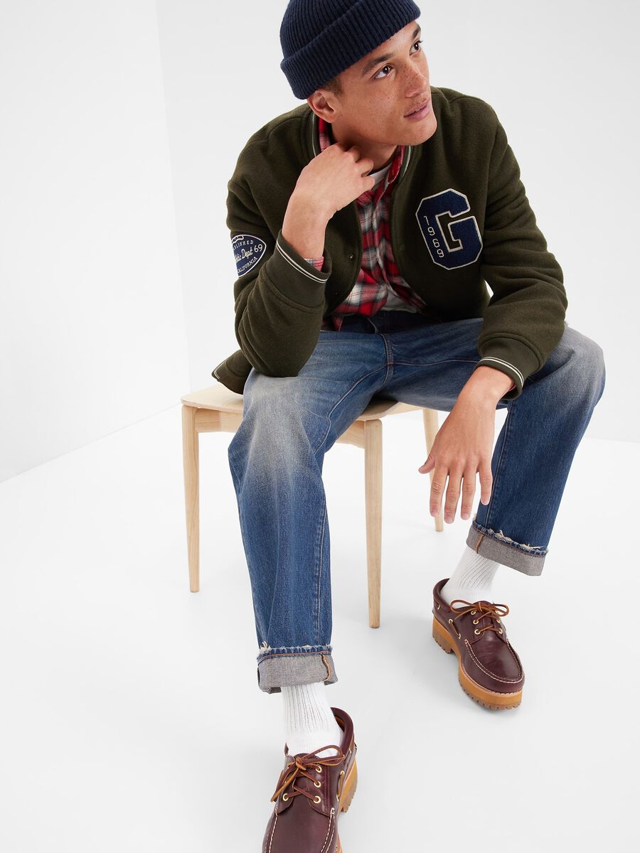 Jeans straight fit con abrasioni_2