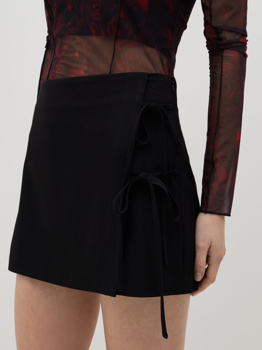 Wraparound miniskirt with laces_3