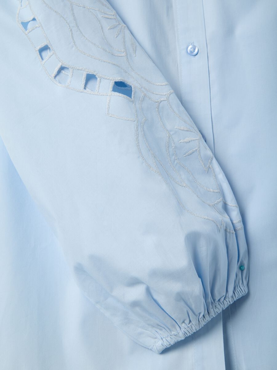 Camicia in puro cotone azzurra regular fit con ricami_6