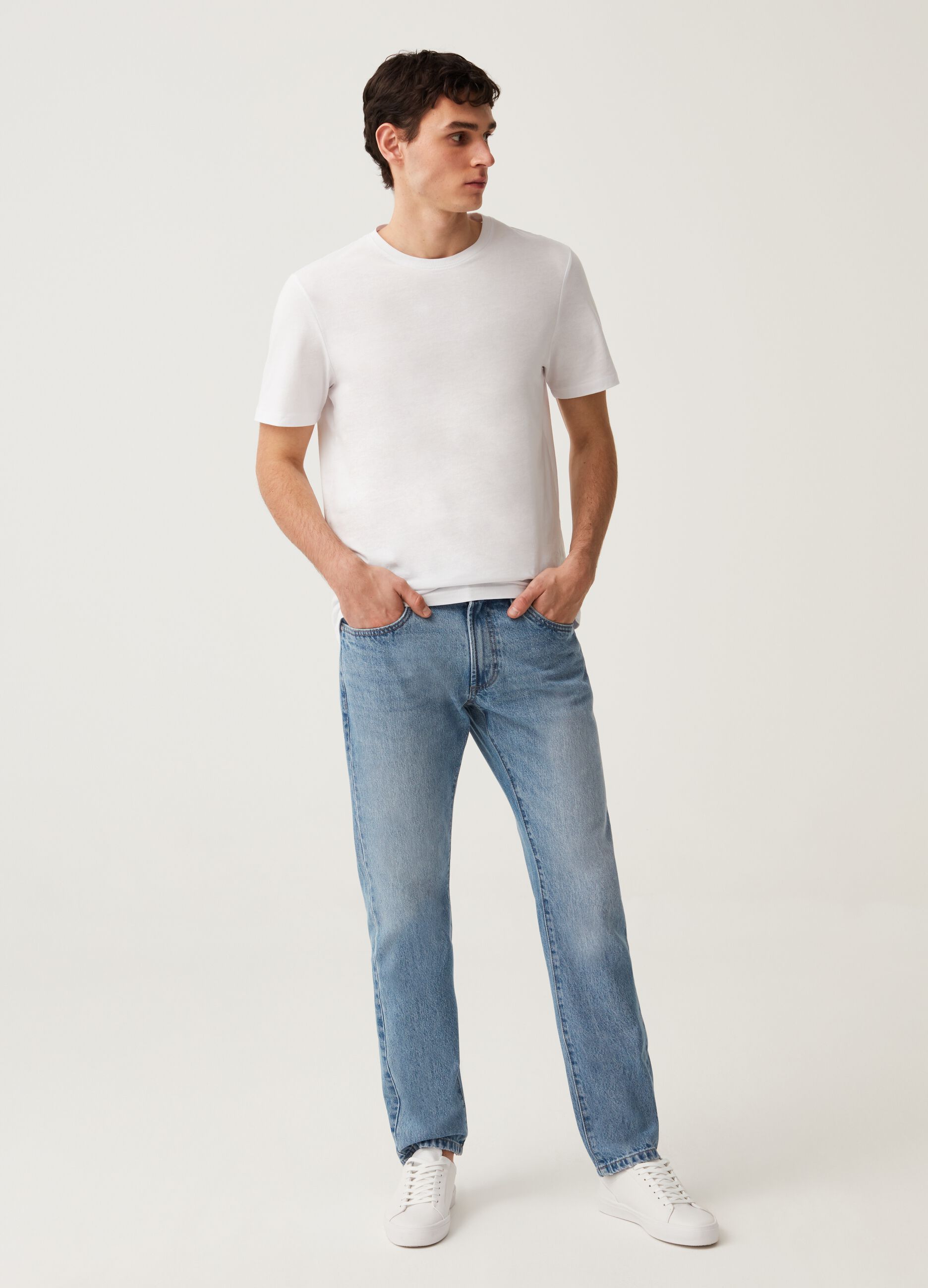 Jeans regular fit con scoloriture