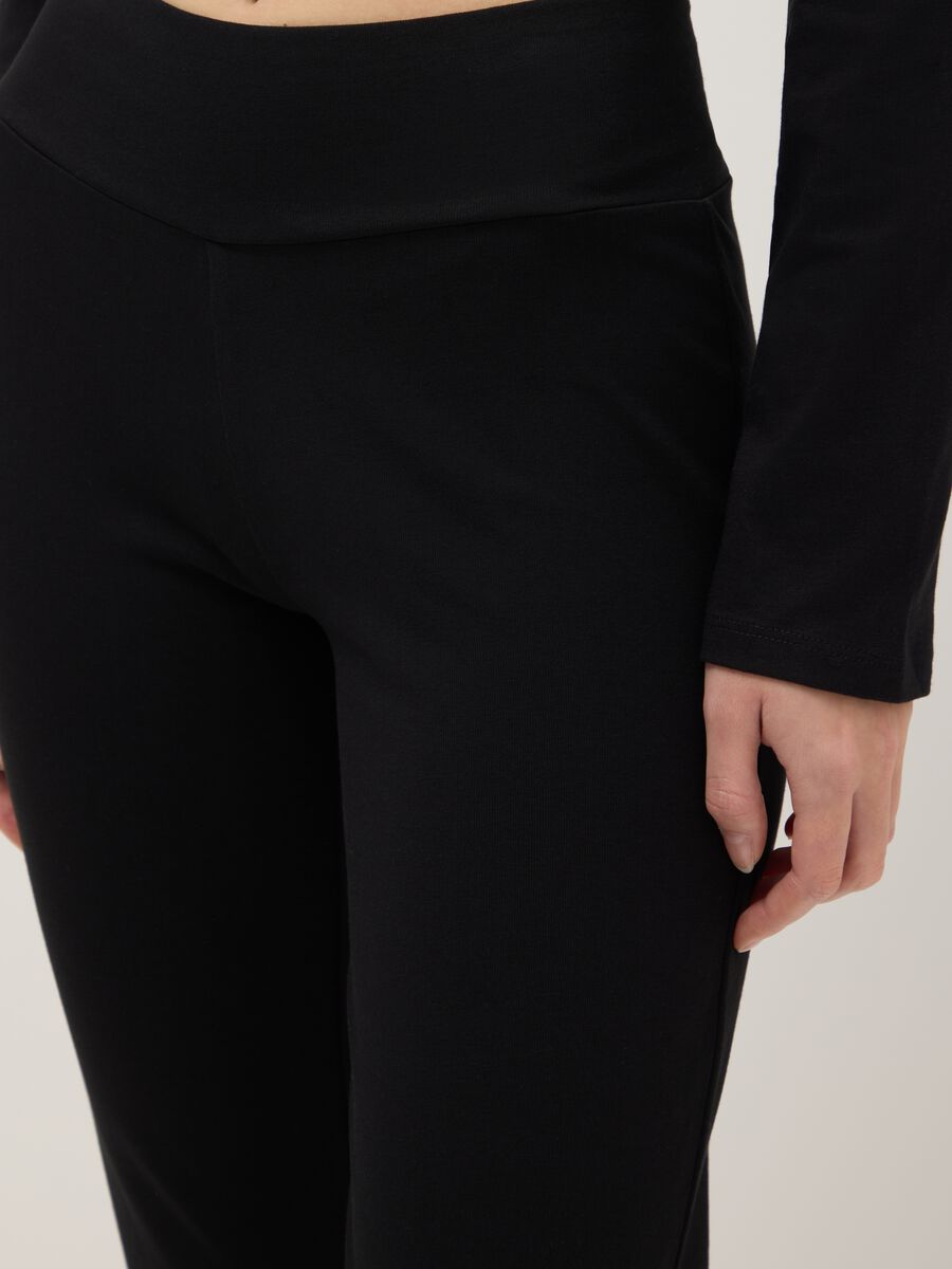 Black Flared Leggings in Stretch Cotton_3