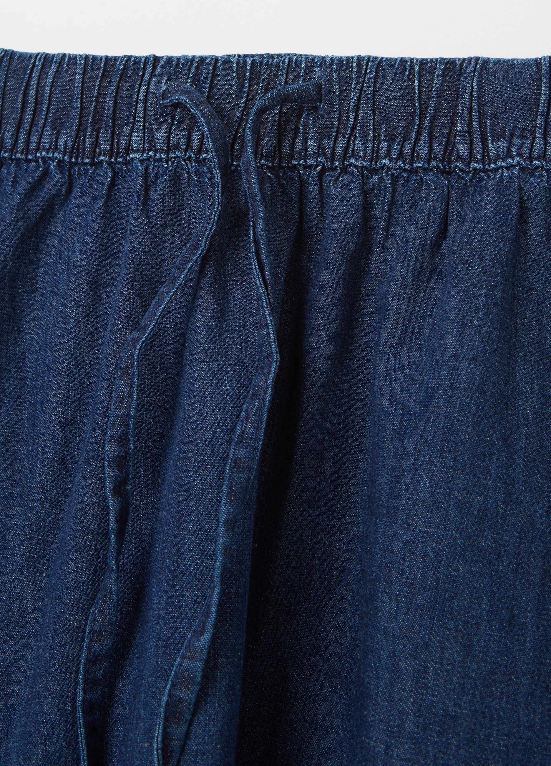 Long blue skirt in denim
