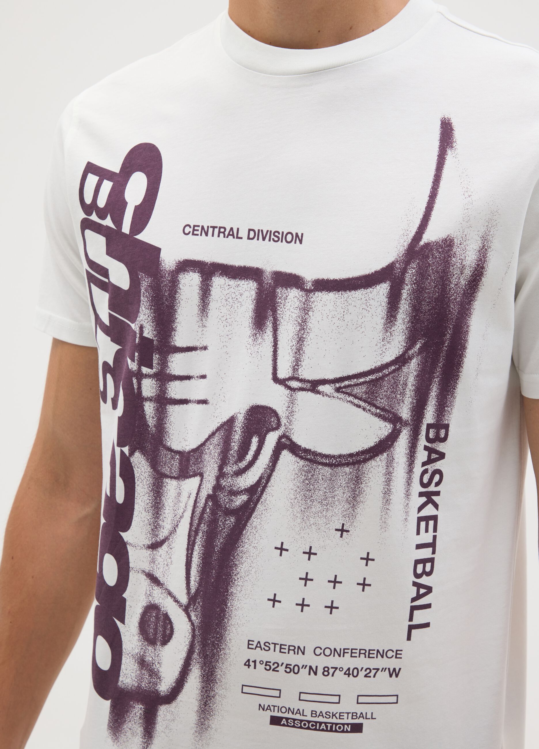 T-shirt in puro cotone bianca con stampa Chicago Bulls