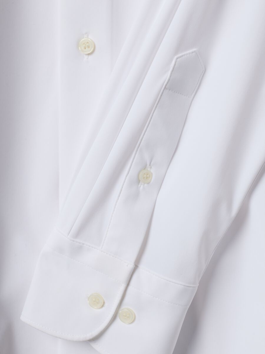 Camicia bianca in tessuto elasticizzato traspirante e 4 Way Stretch slim fit_1