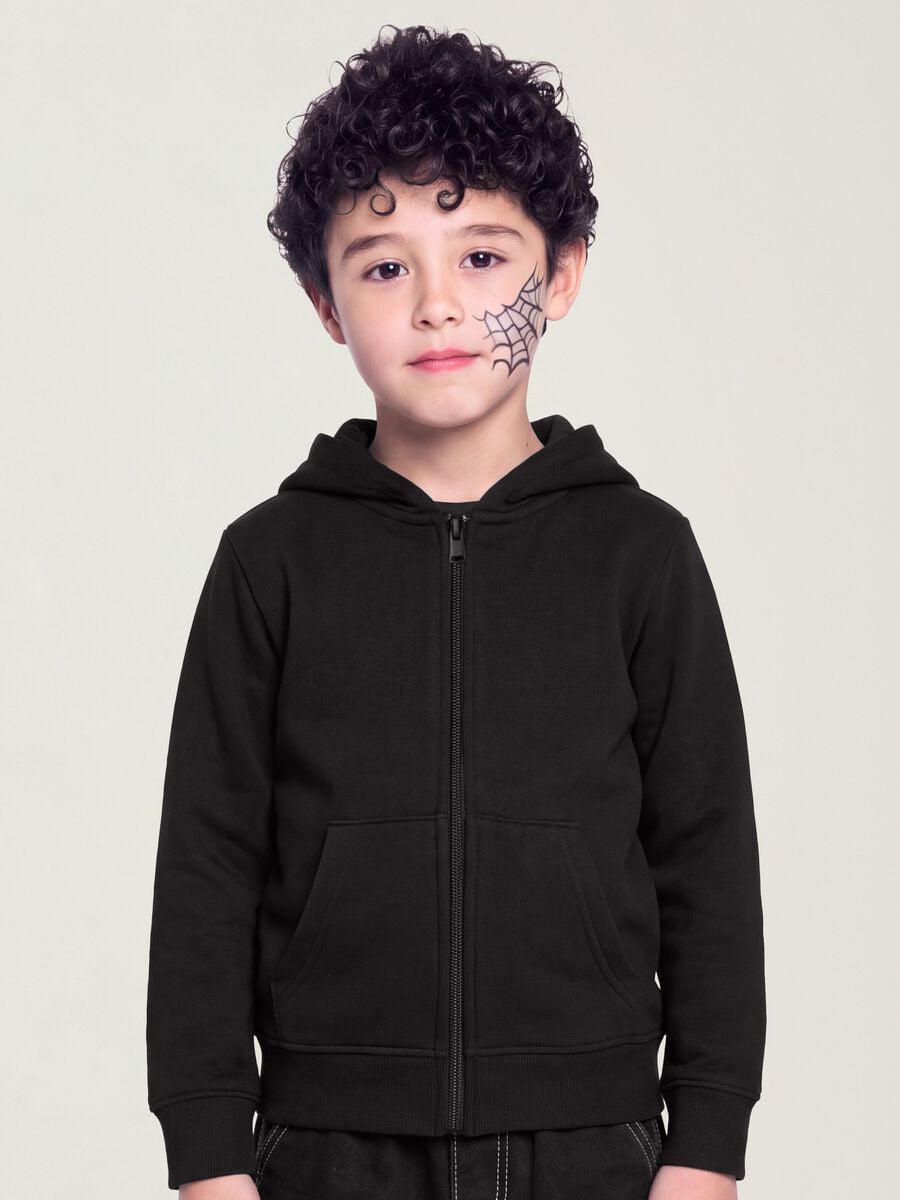 Felpa nera con cappuccio in puro cotone organico per bambino regular fit_2