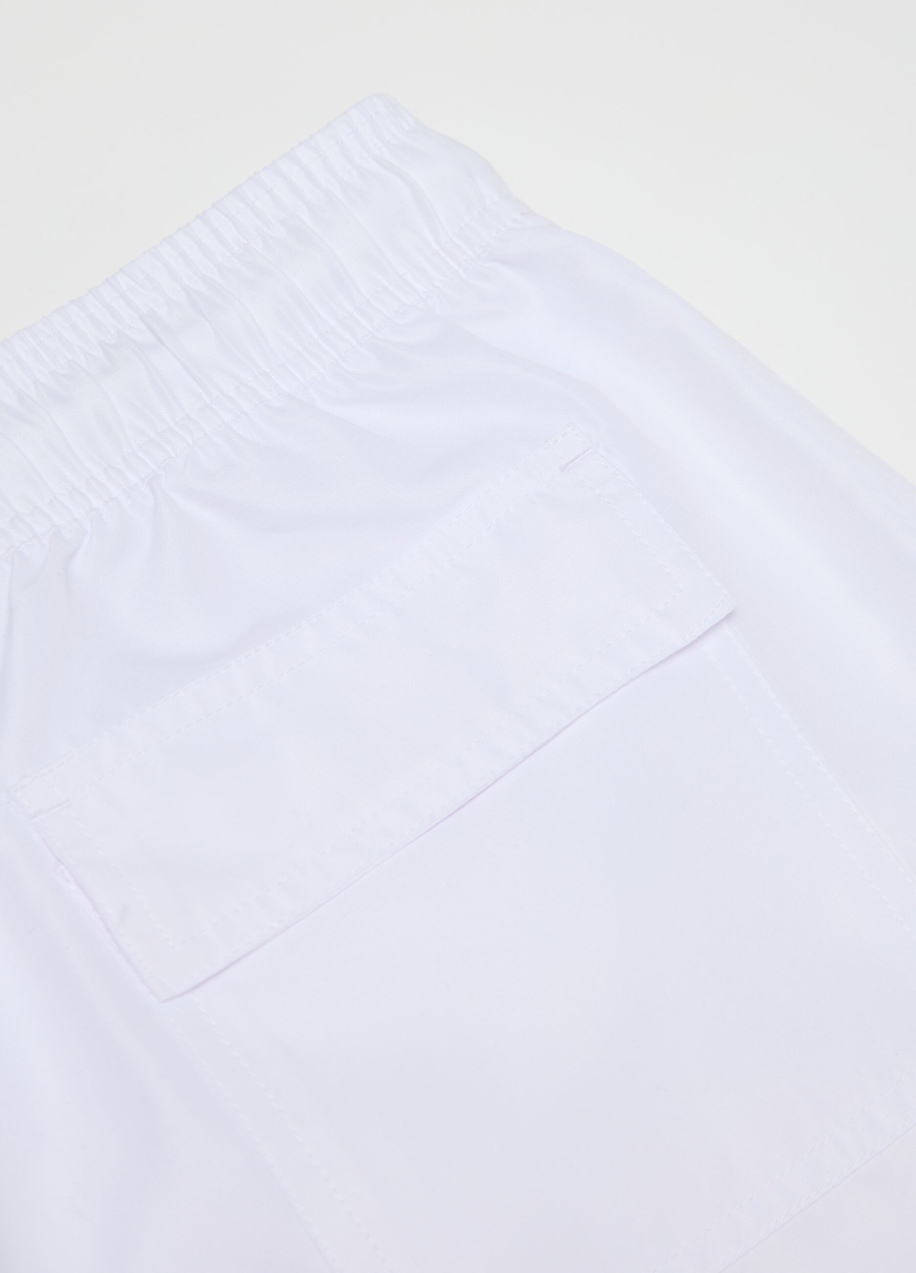 Costume boxer da bagno bianco con stampa logo