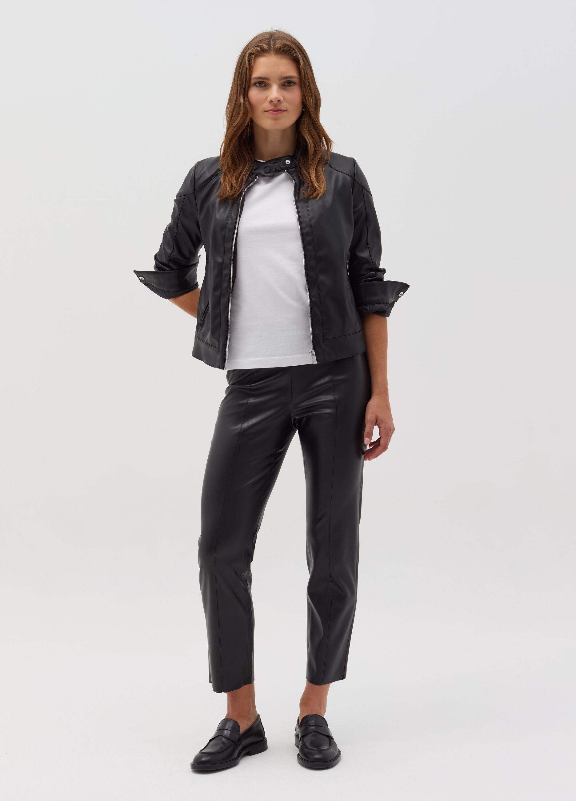 Shiny-effect cropped leggings