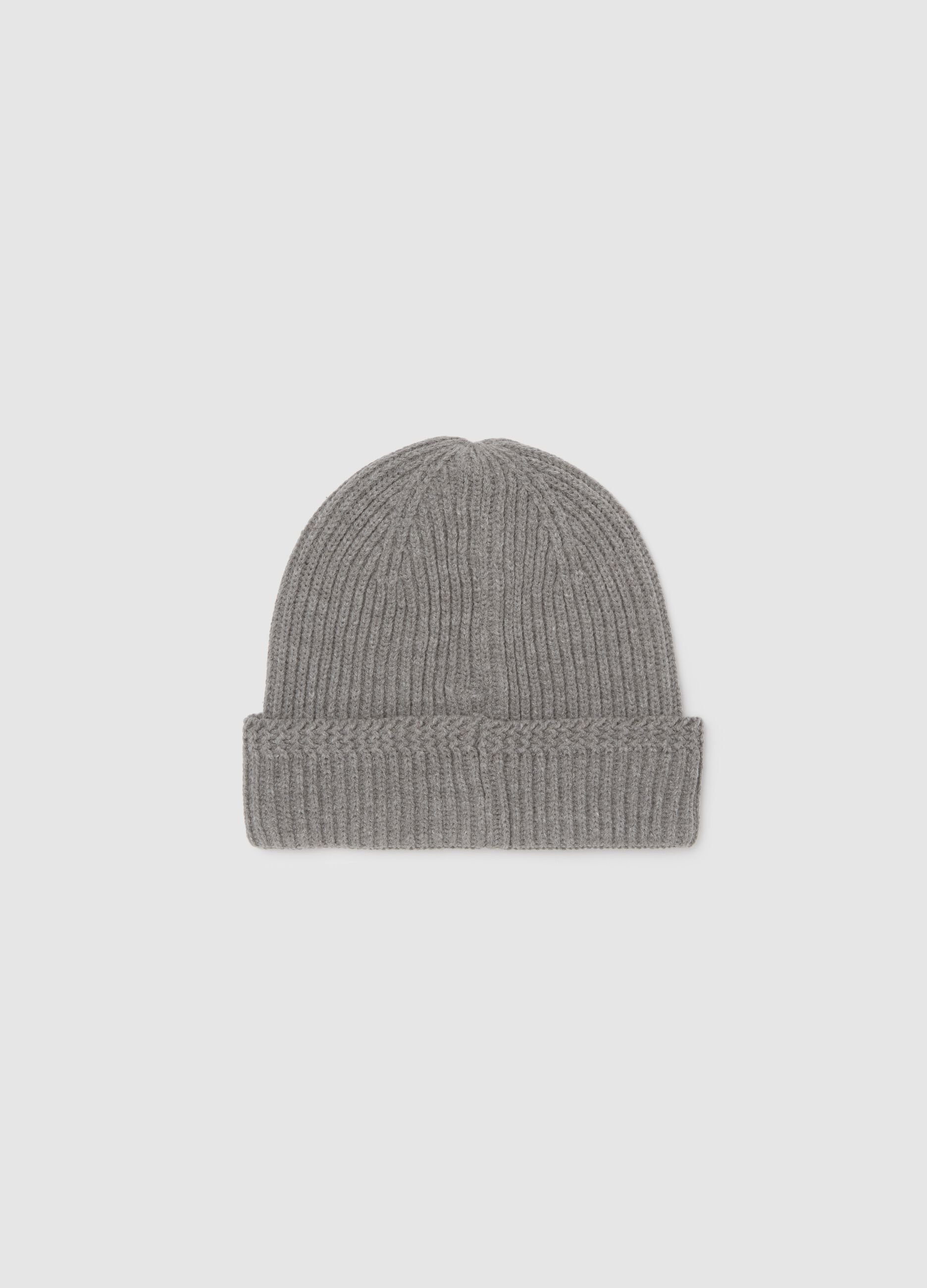 Grey Hat in Cotton and Acrylic Blend