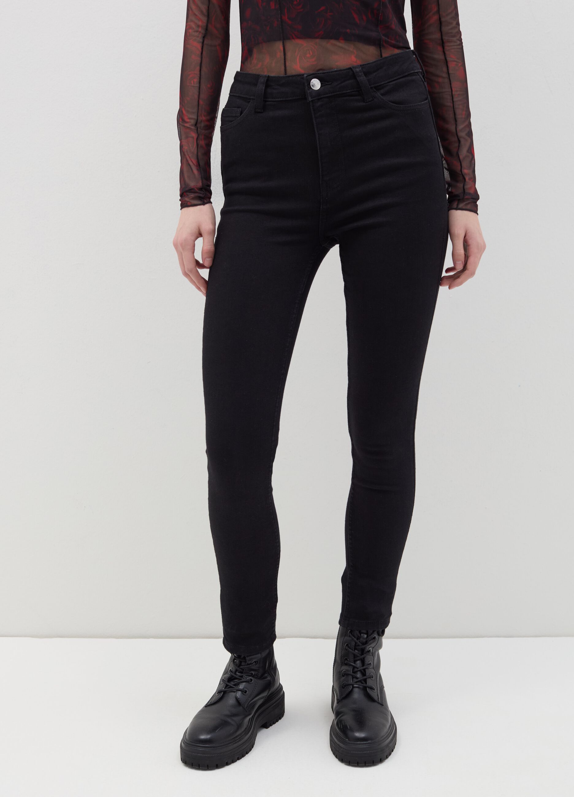 Skinny-fit jeans with five pockets