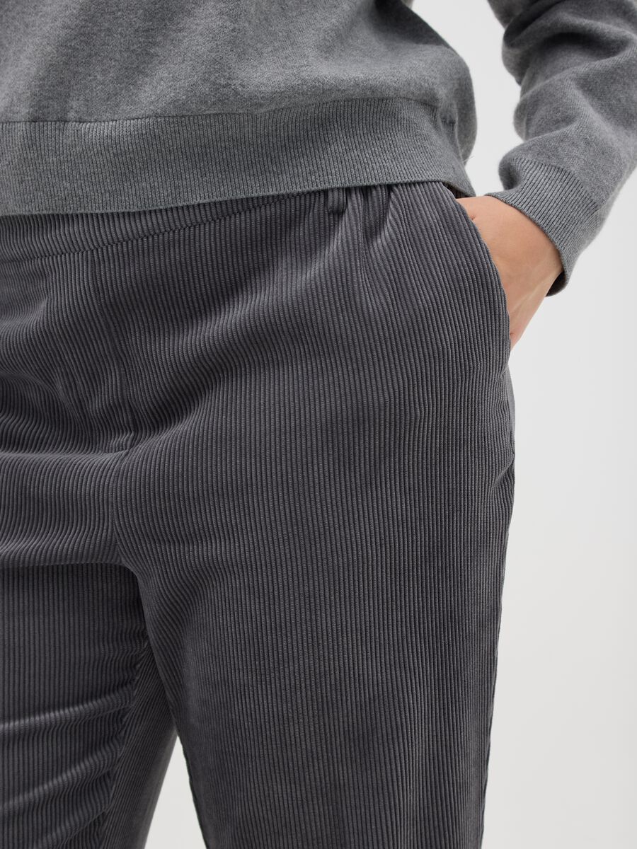 Pantaloni grigi wide leg_3