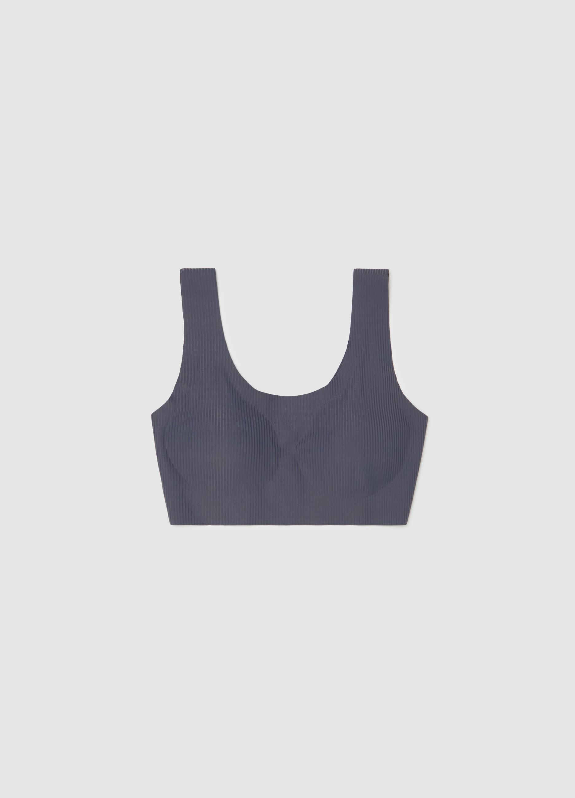Seam-free ribbed bralette